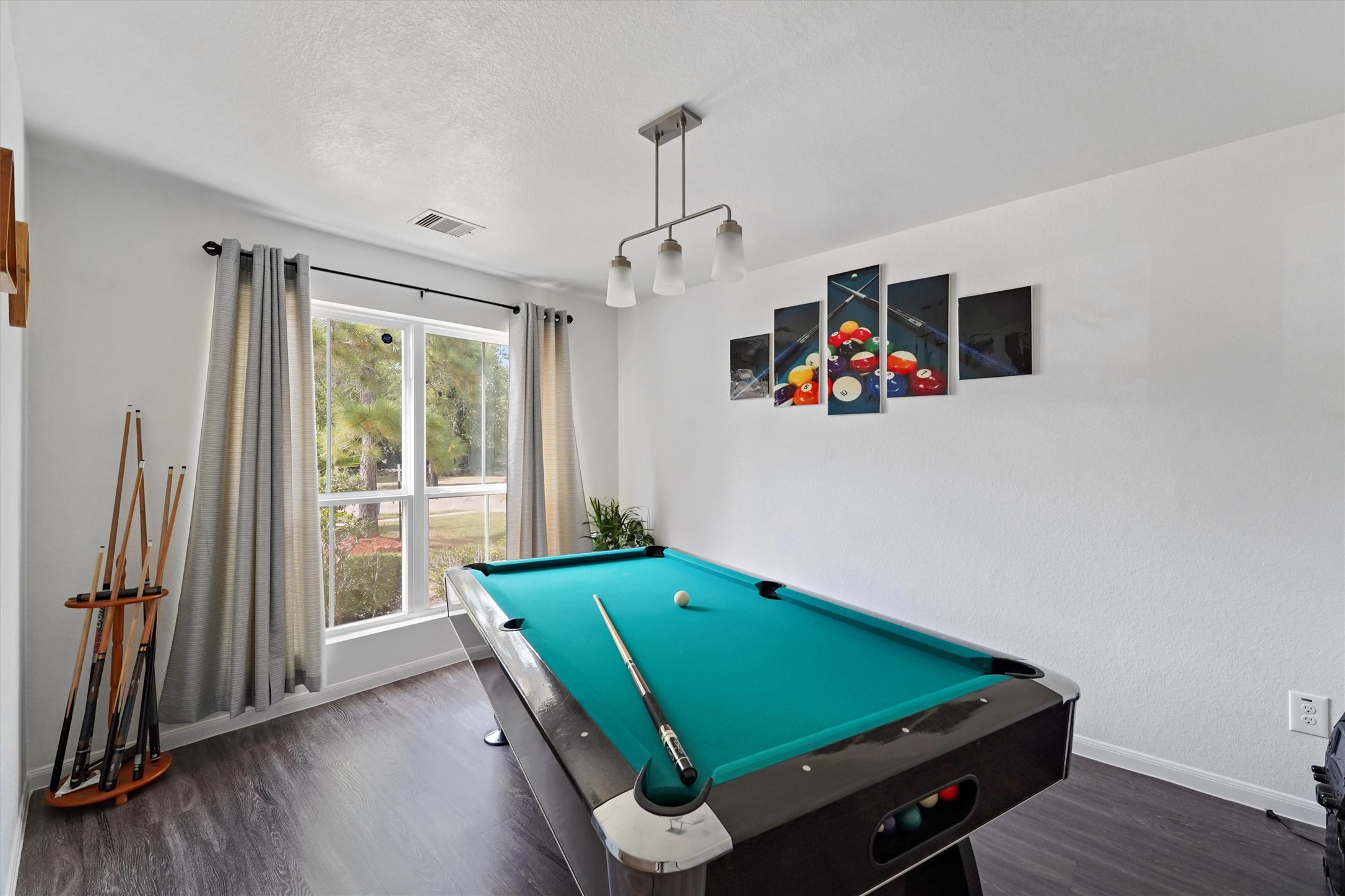 18523 Windy Stone Drive Property Photo 4