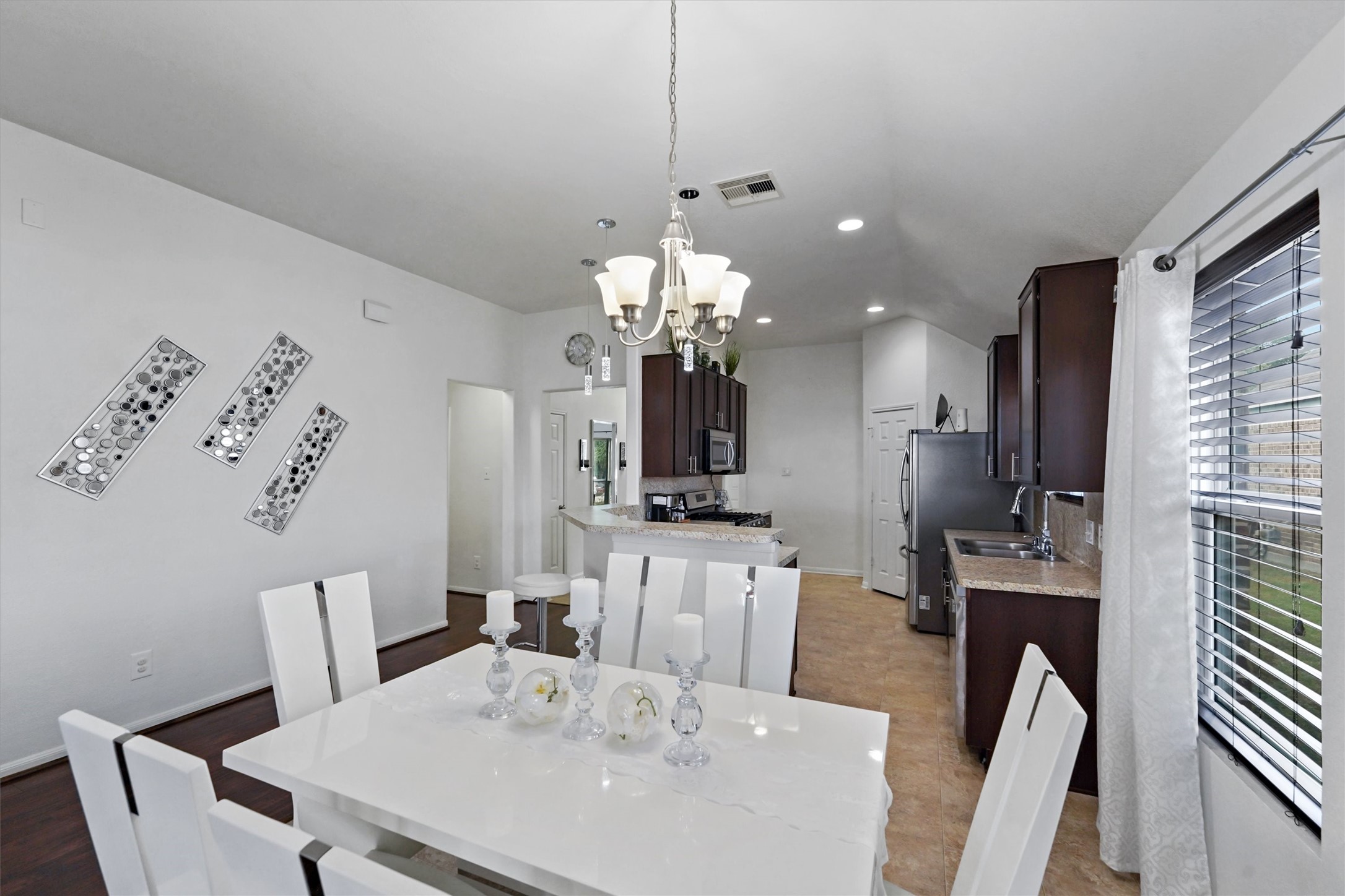 18523 Windy Stone Drive Property Photo 7