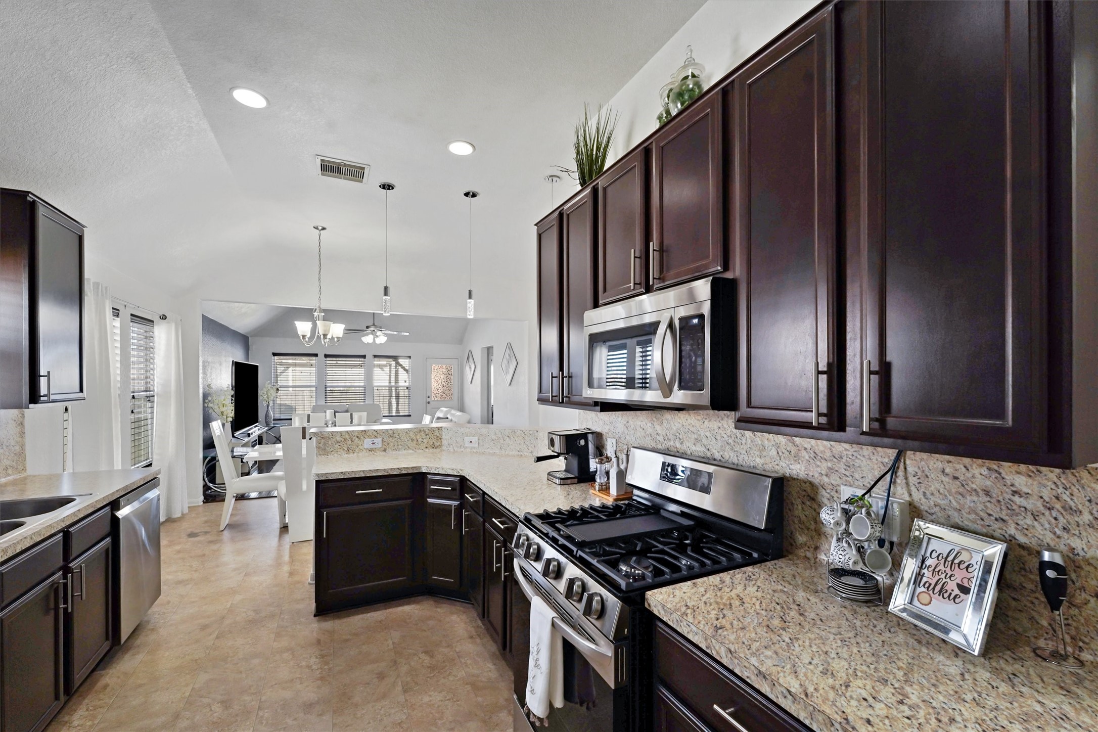 18523 Windy Stone Drive Property Photo 9