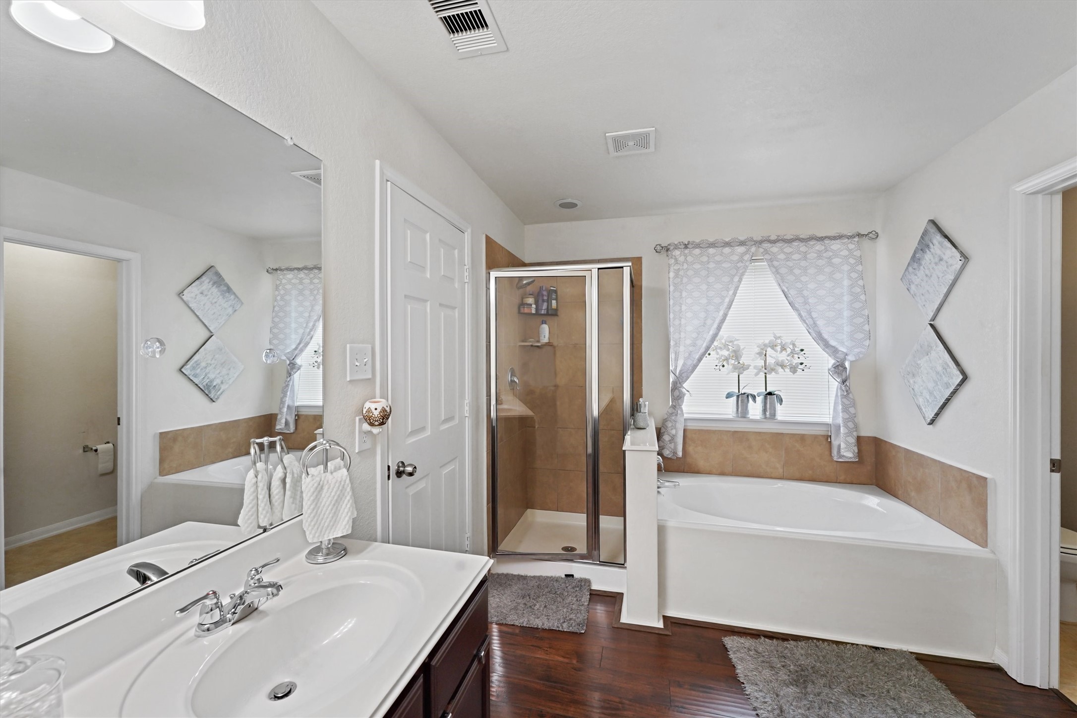 18523 Windy Stone Drive Property Photo 15