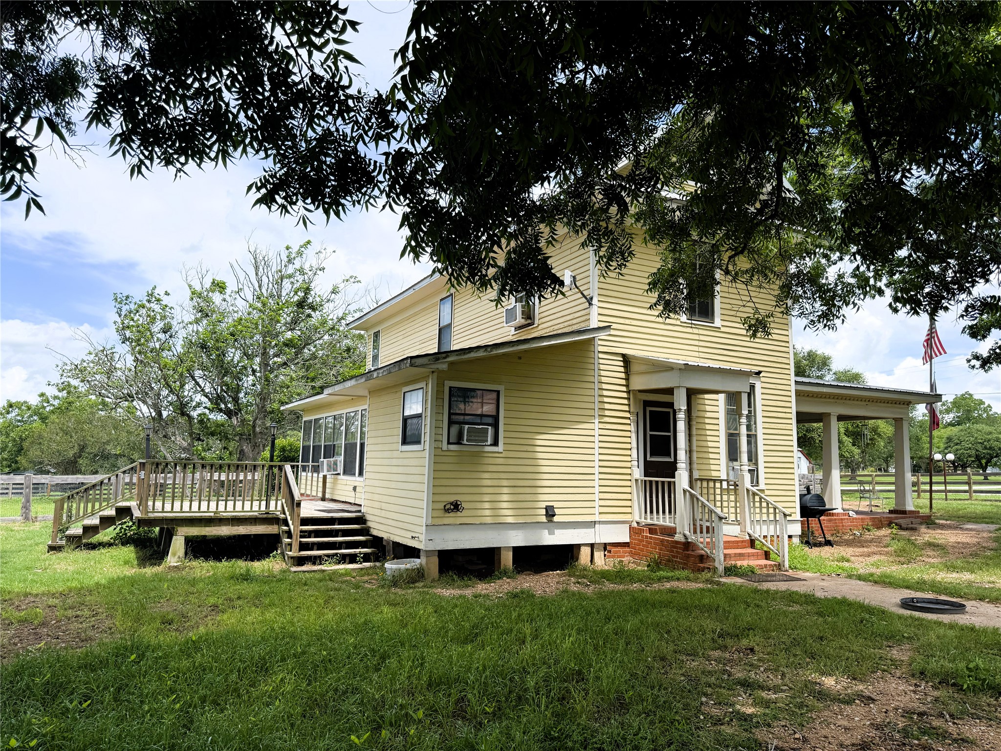 1417 Main Street Property Photo 4