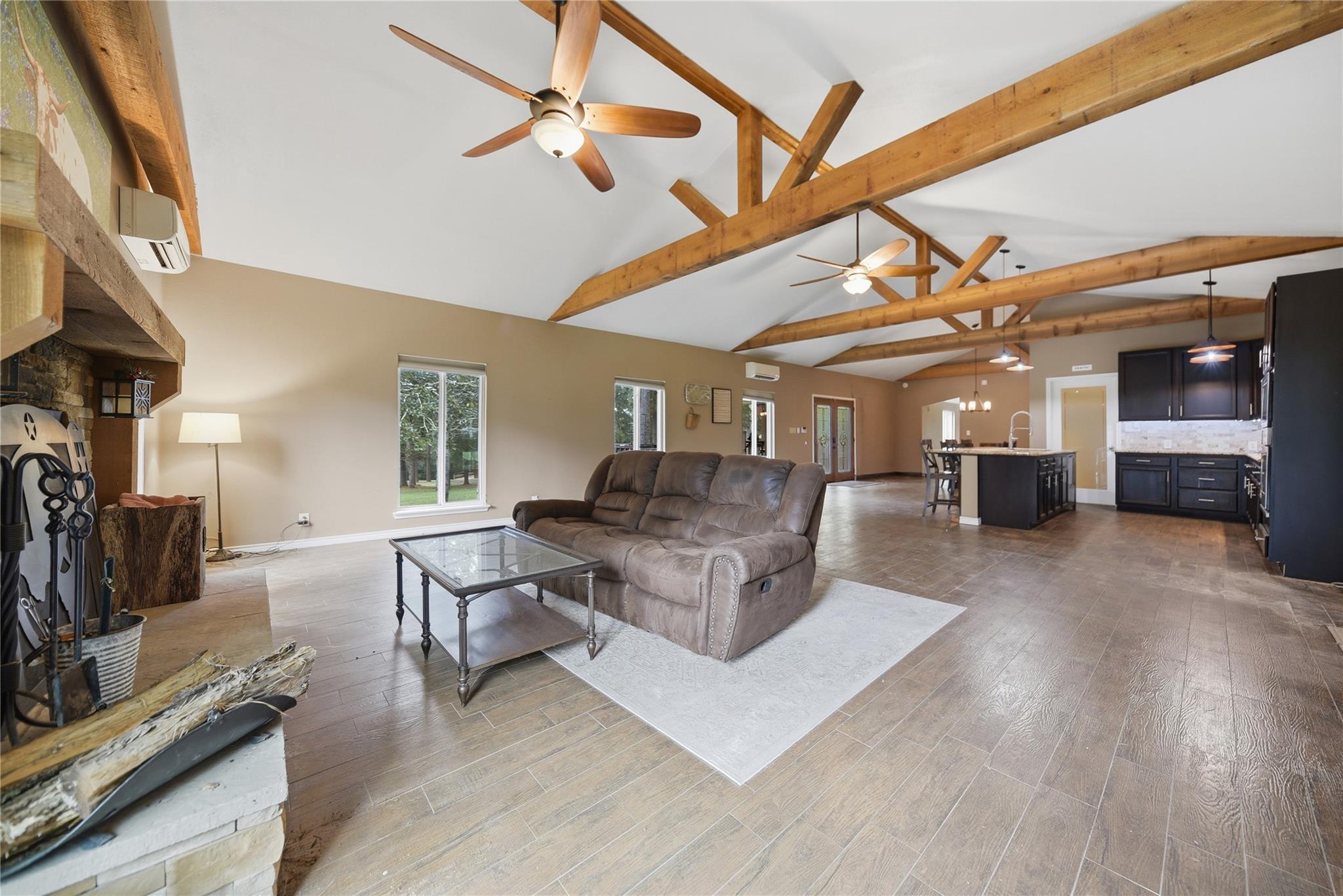 1052 Briar Crest Drive Property Photo 10