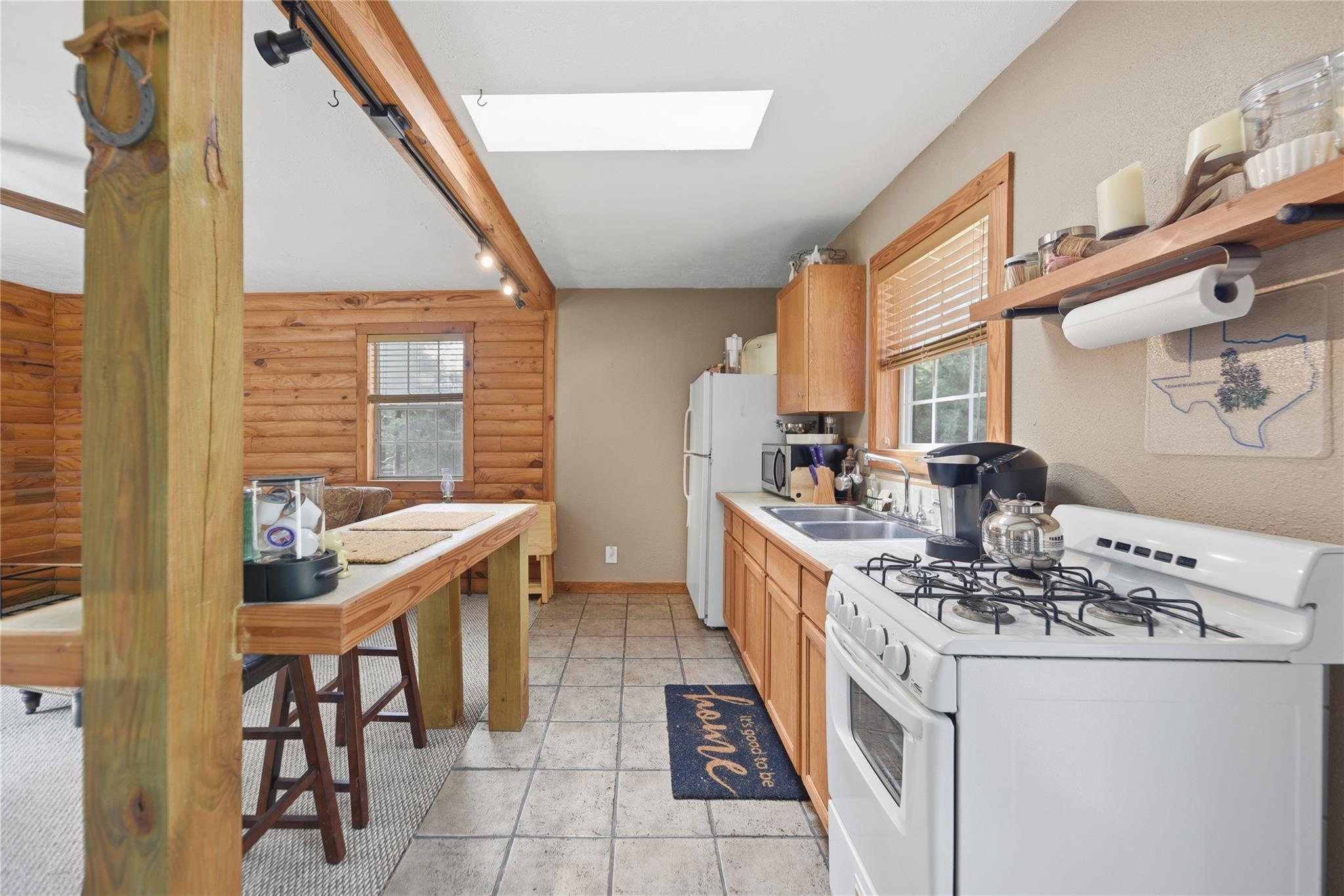 1052 Briar Crest Drive Property Photo 25