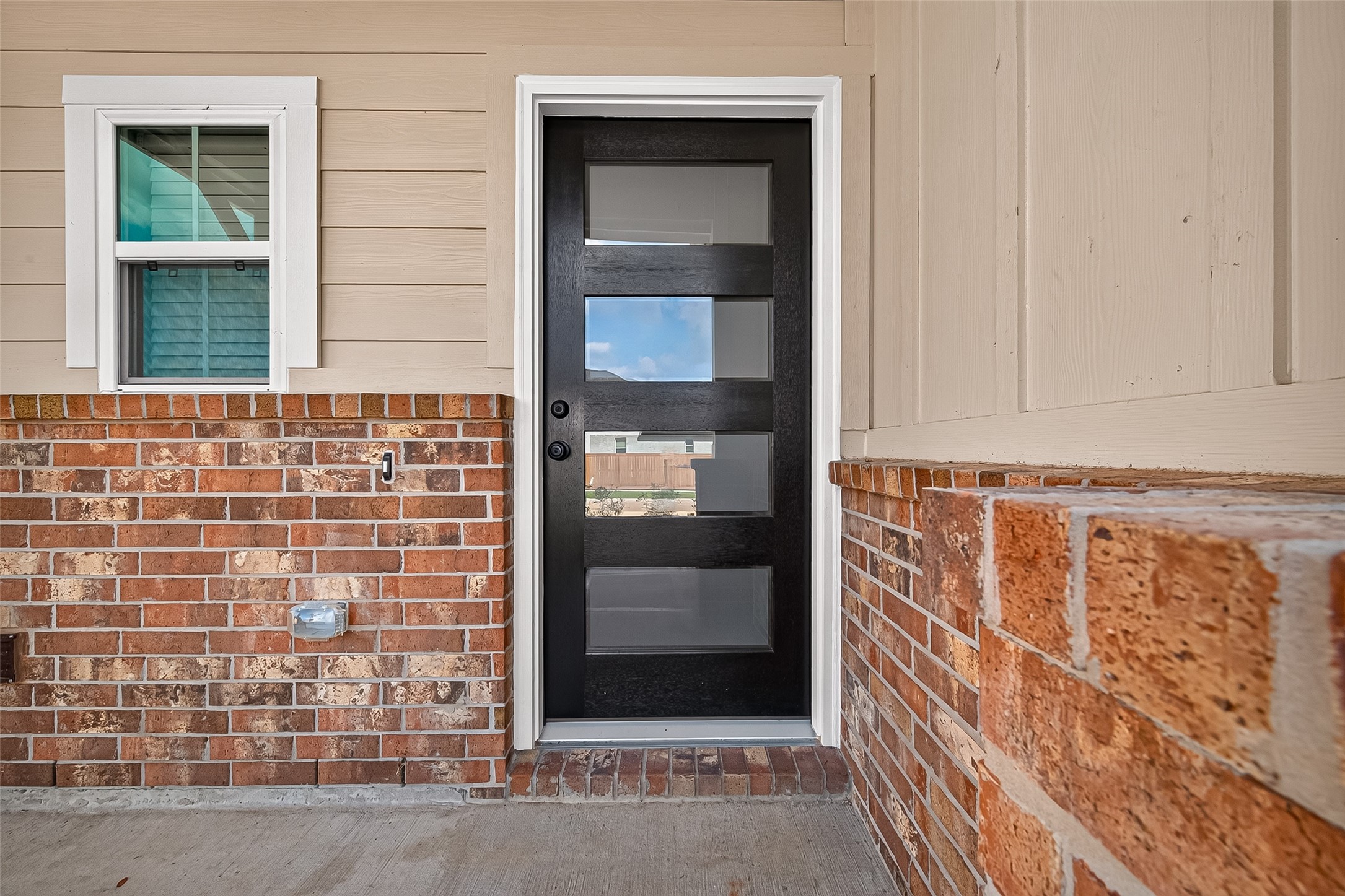 509 Stone Placa Trail Property Photo 3