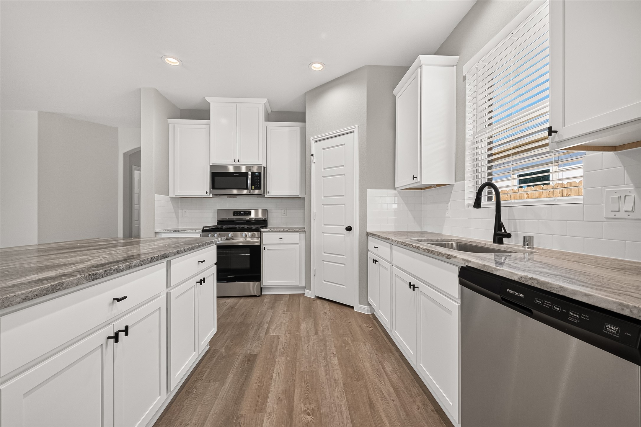509 Stone Placa Trail Property Photo 14