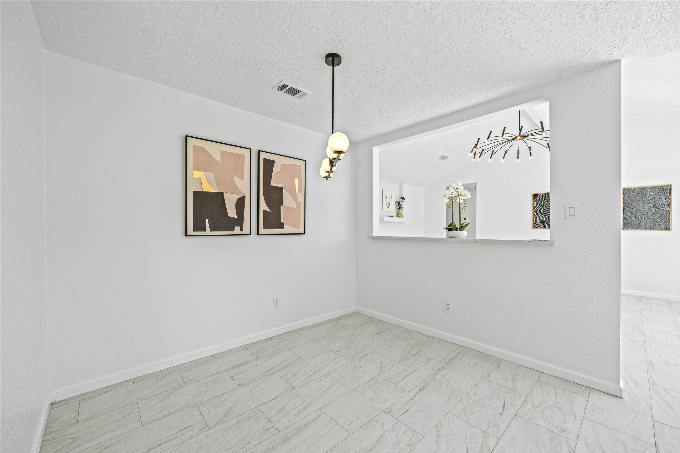 9042 Kirkmont Drive Property Photo 10