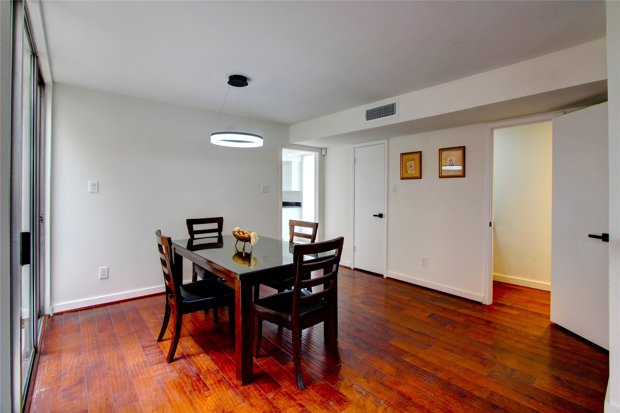 5985 Inwood Drive Property Photo 21