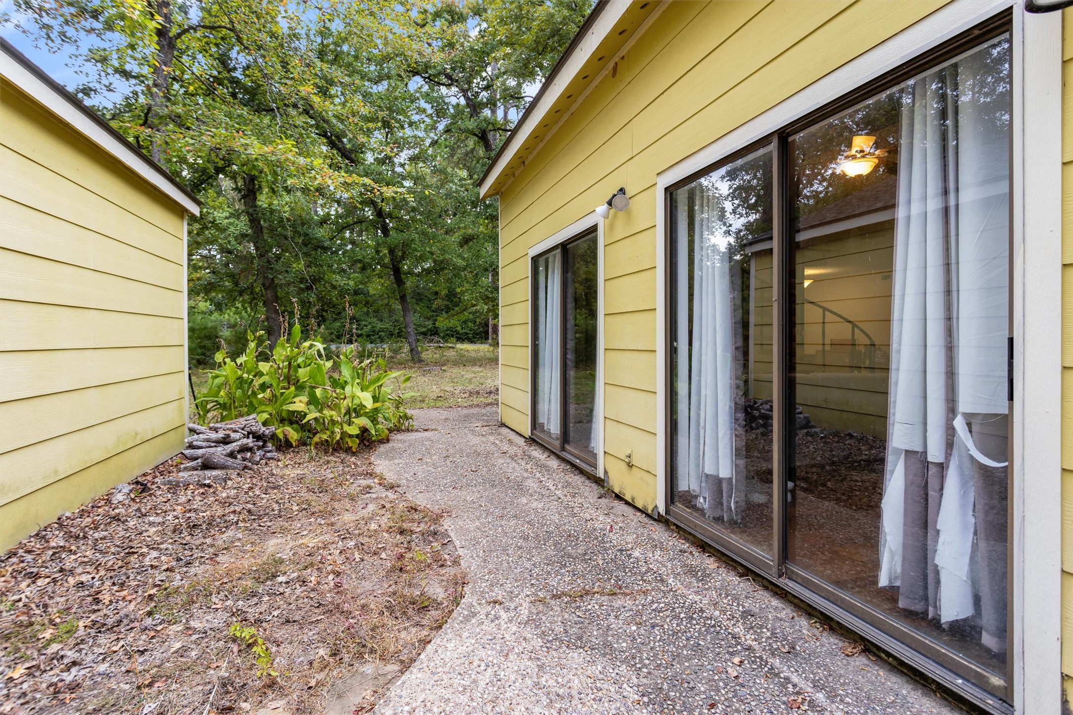 24648 Pools Creek Drive Property Photo 10
