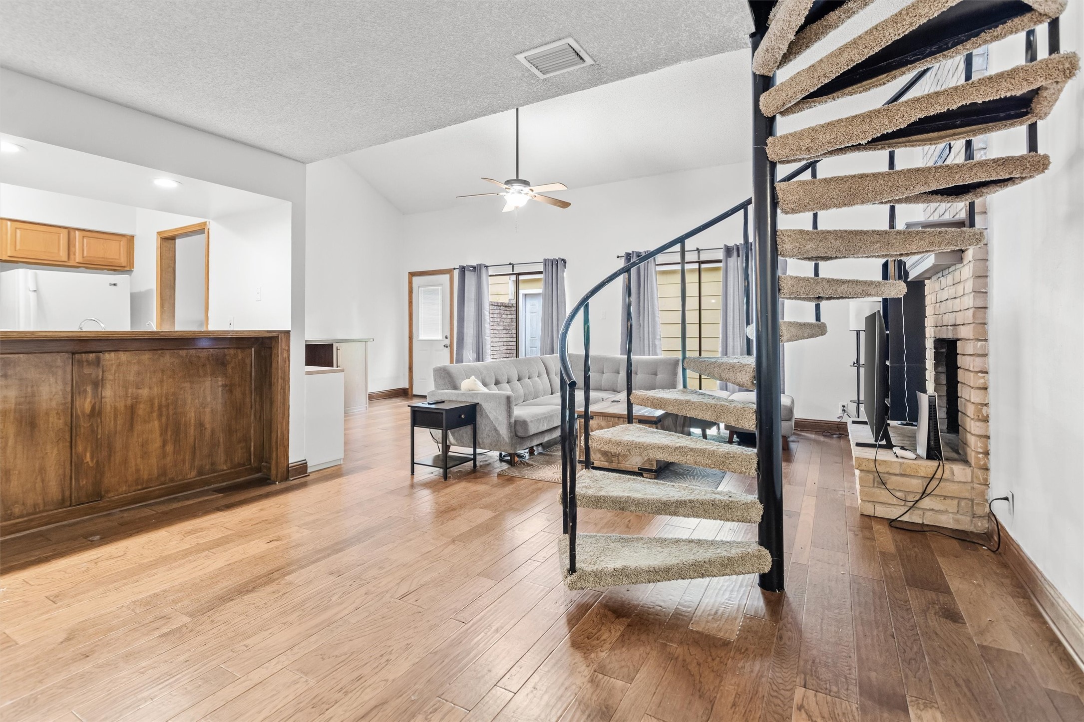 24648 Pools Creek Drive Property Photo 11