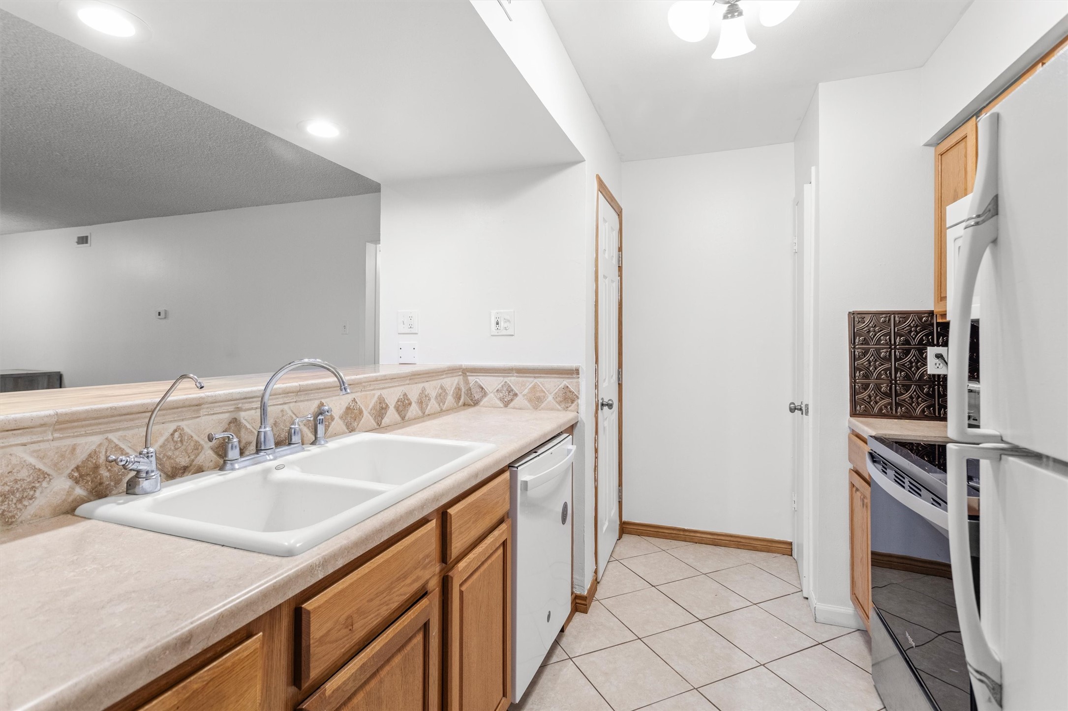 24648 Pools Creek Drive Property Photo 20