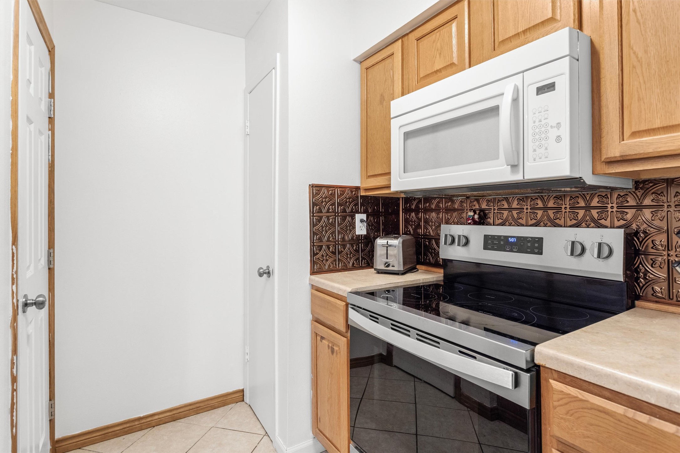 24648 Pools Creek Drive Property Photo 24