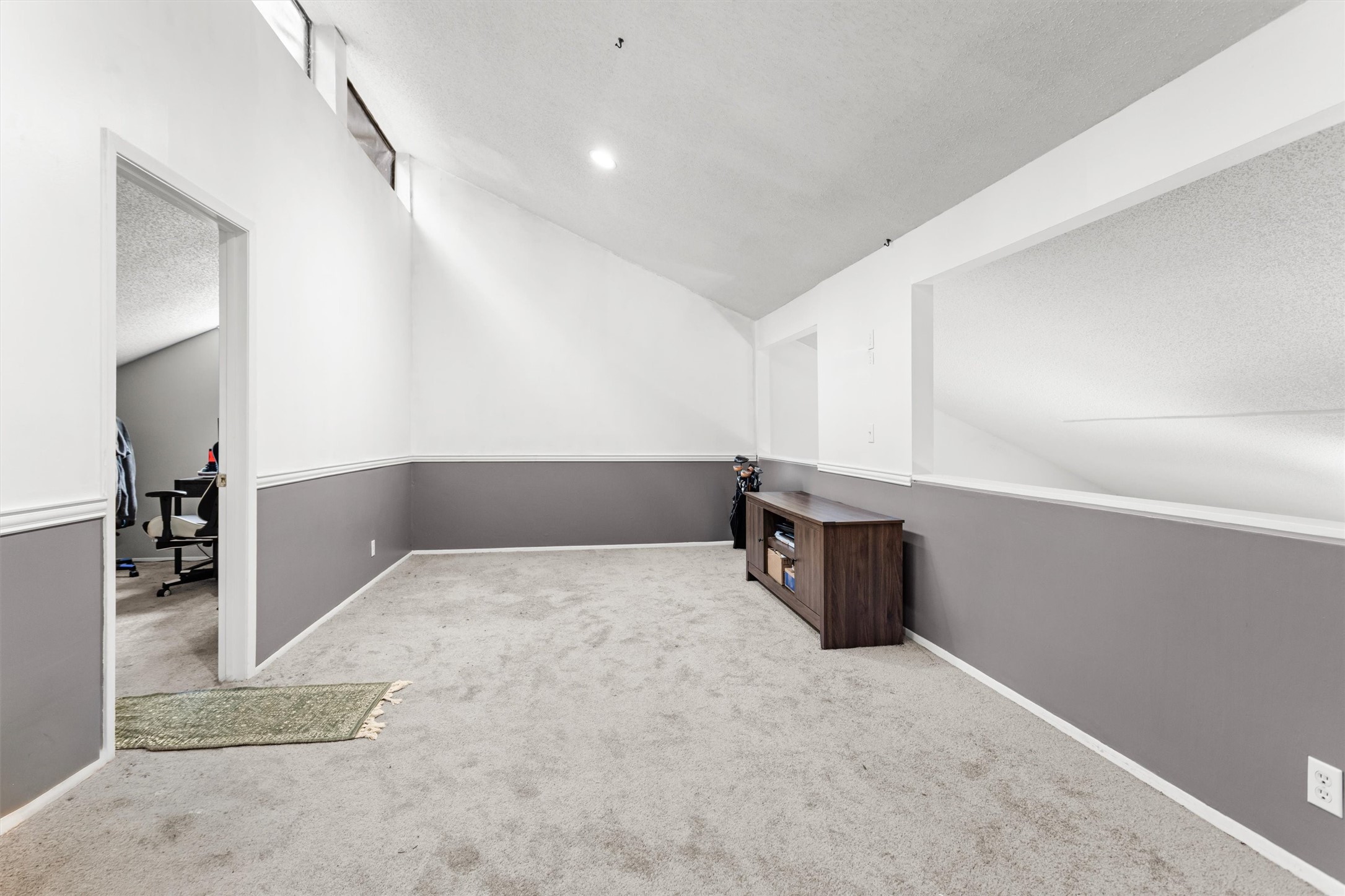 24648 Pools Creek Drive Property Photo 33