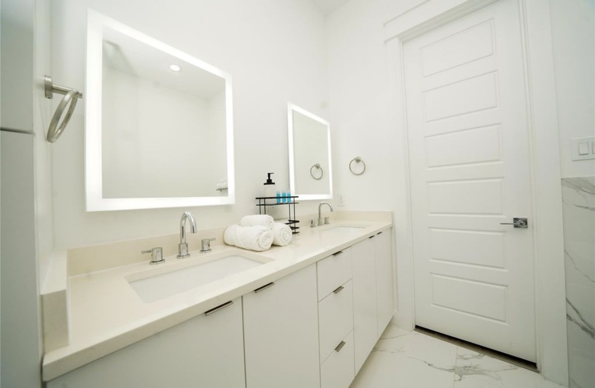 4607 Edmund Street Property Photo 14