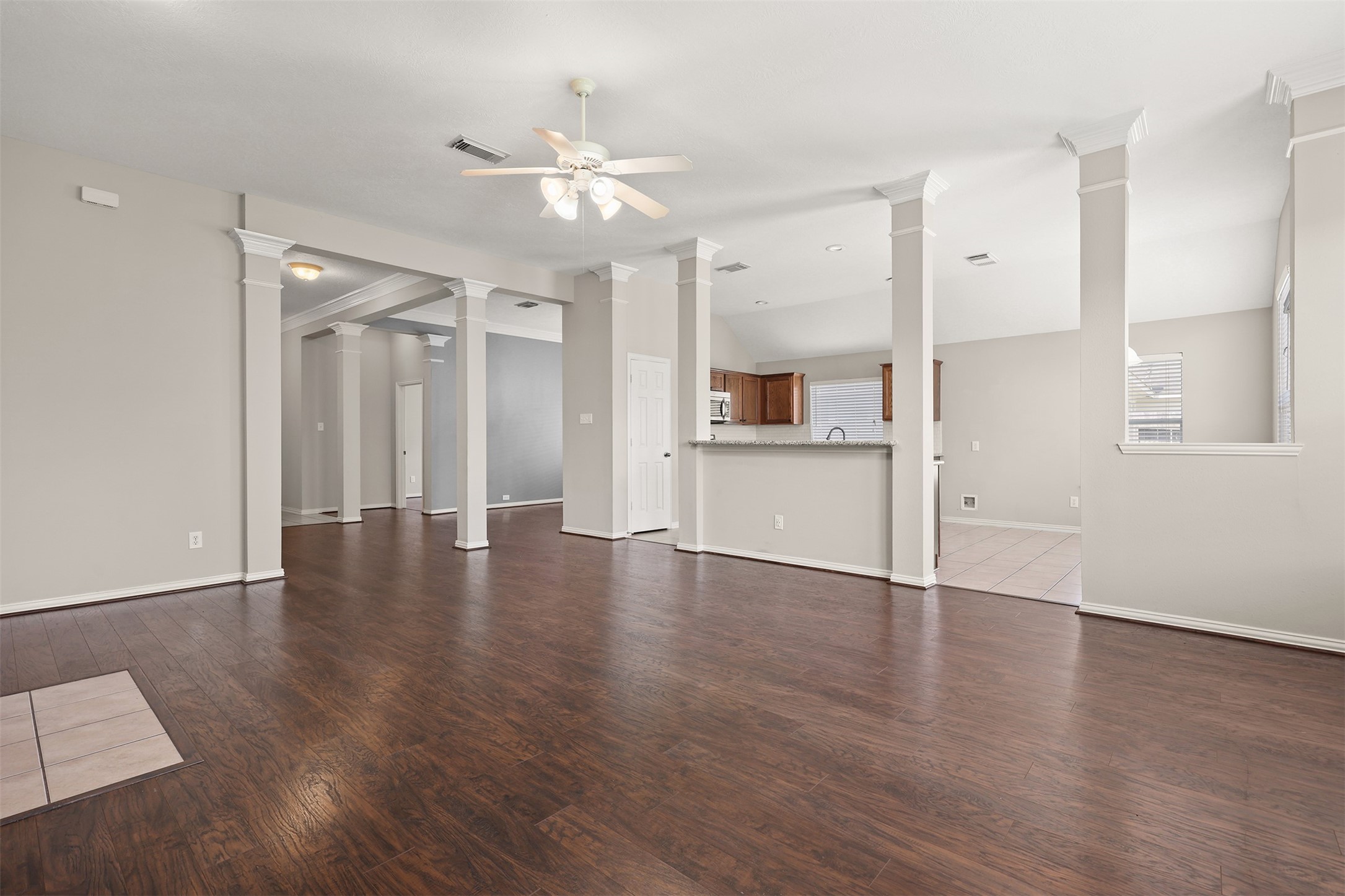 7611 Waterlilly Lane Property Photo 3