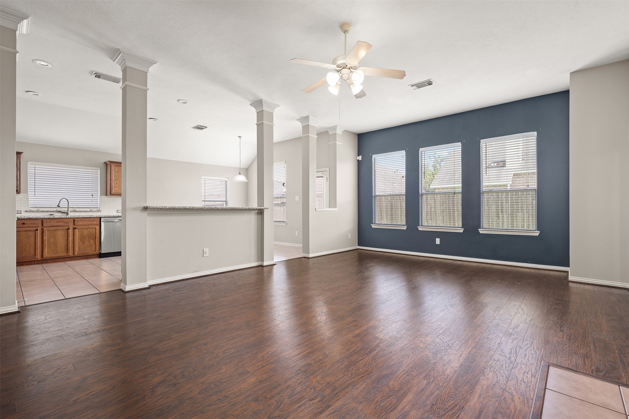 7611 Waterlilly Lane Property Photo 4