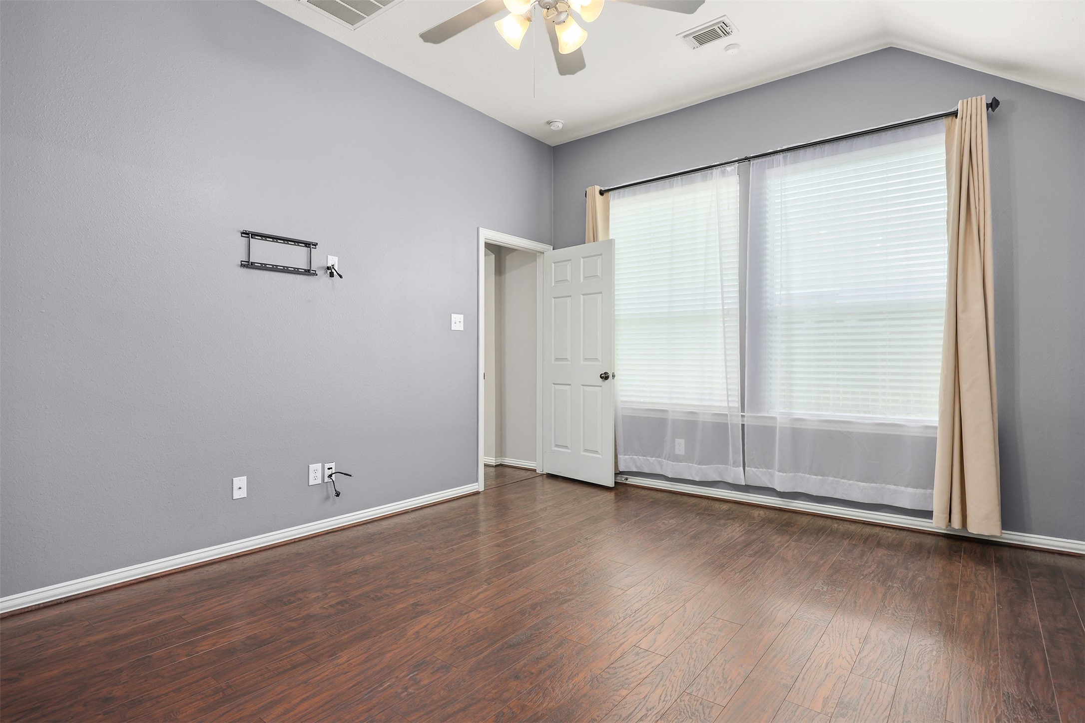 7611 Waterlilly Lane Property Photo 15