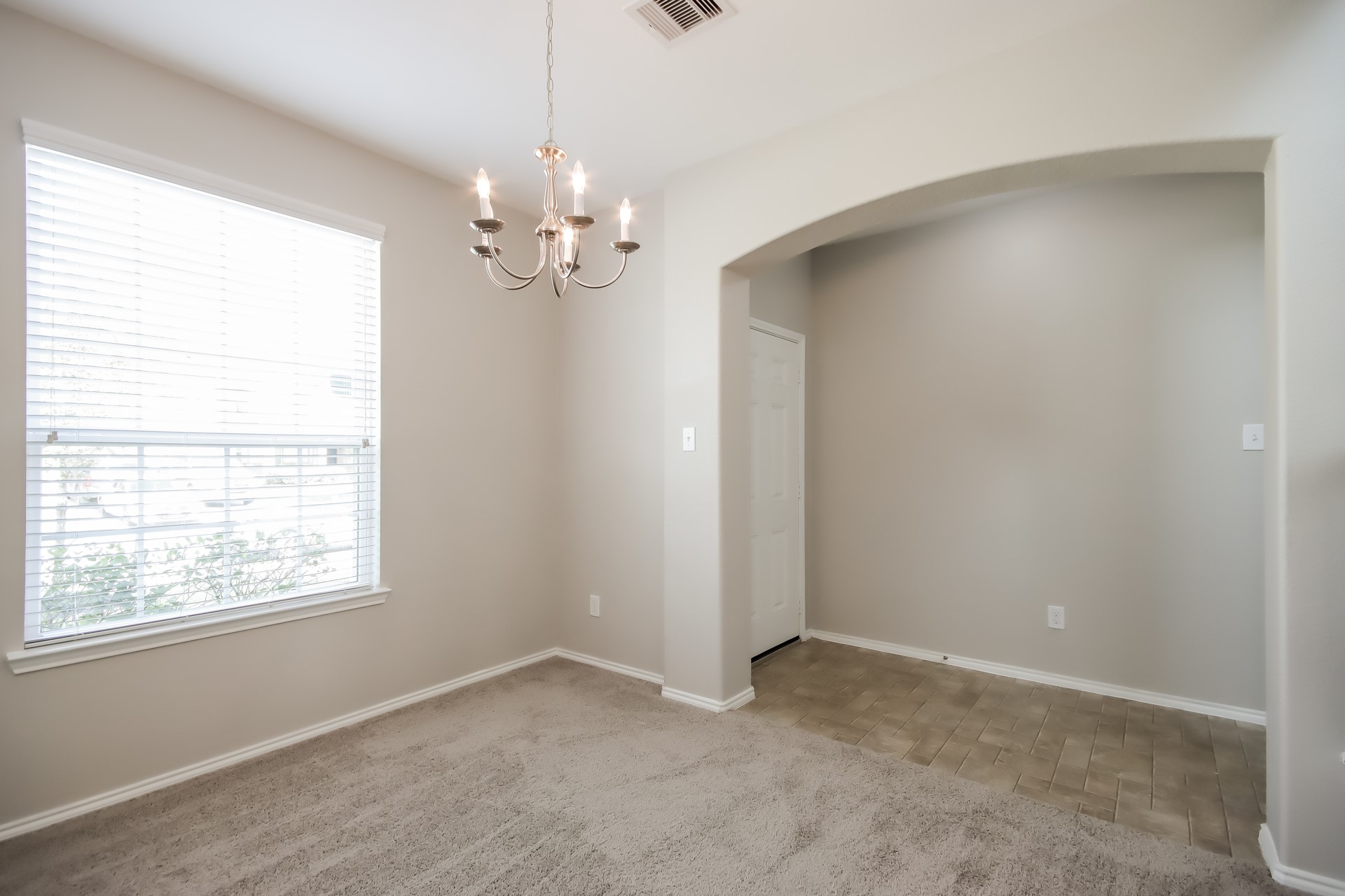 2526 Cold River Drive Property Photo 5