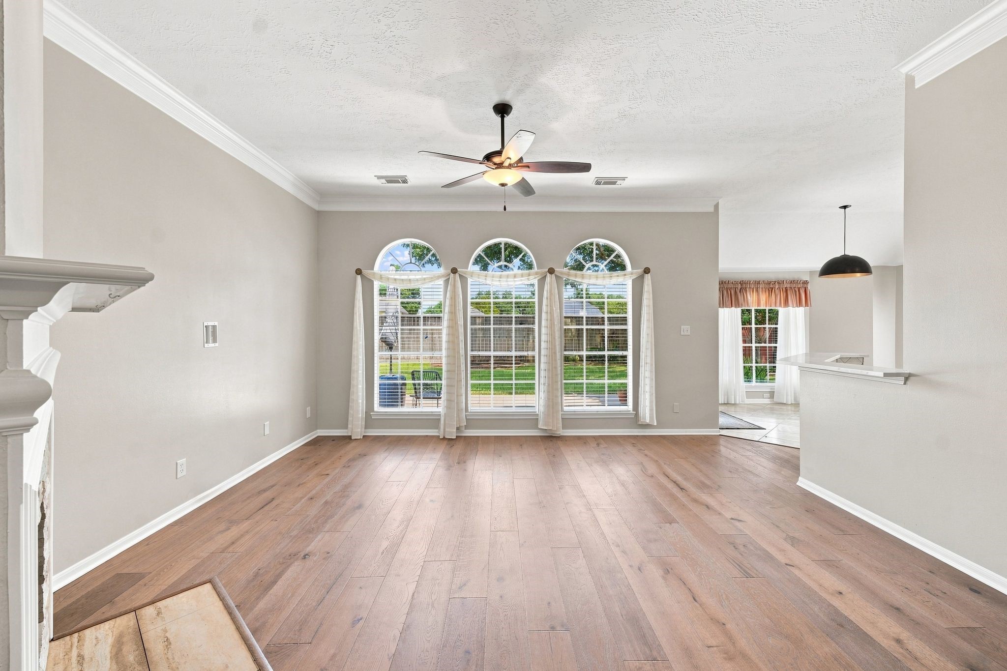 22918 Red River Drive Property Photo 7