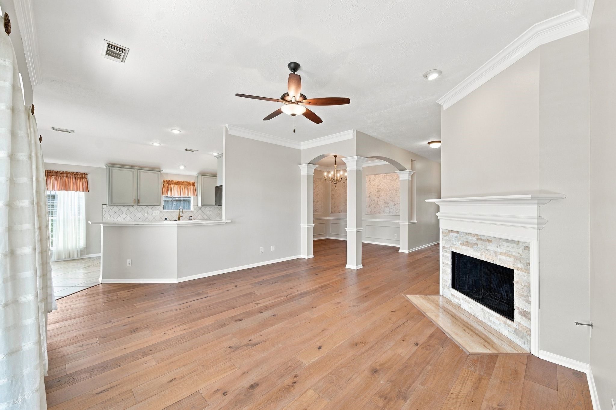 22918 Red River Drive Property Photo 9