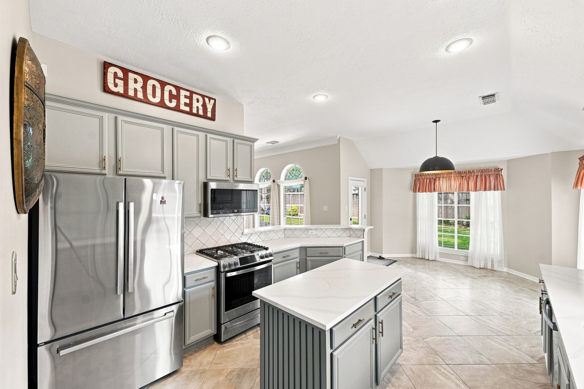 22918 Red River Drive Property Photo 13