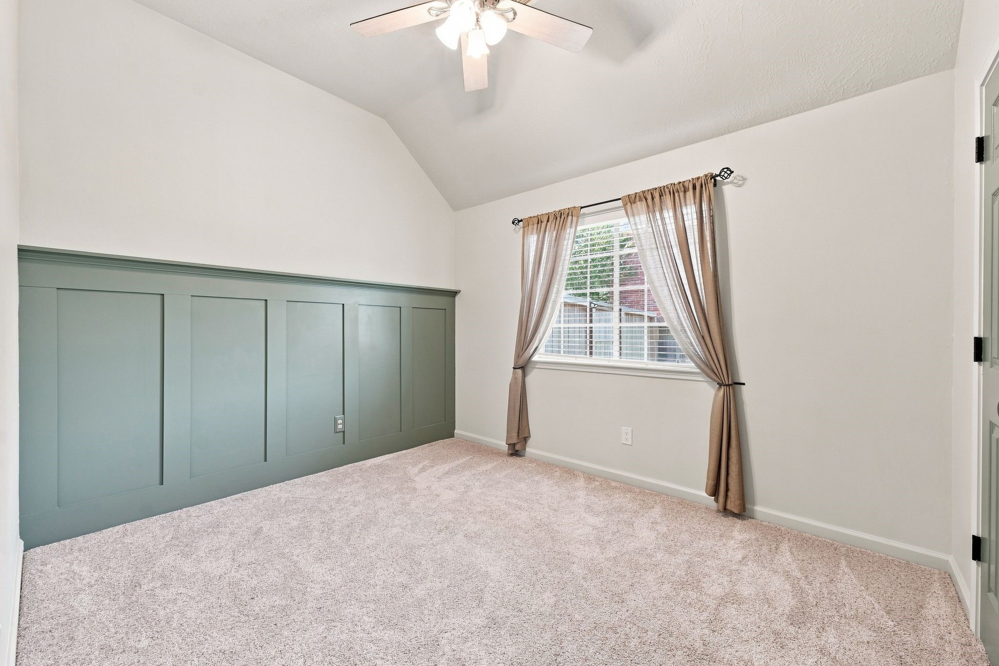 22918 Red River Drive Property Photo 23