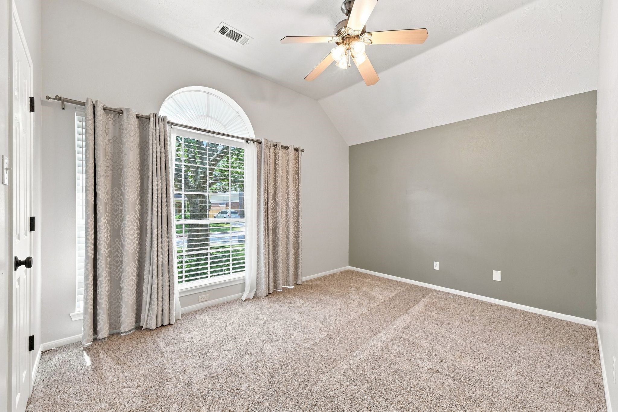 22918 Red River Drive Property Photo 25