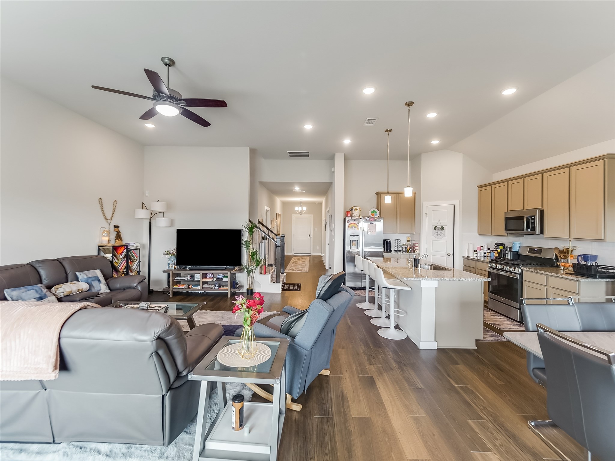 8634 Jetty Glen Drive Property Photo 10