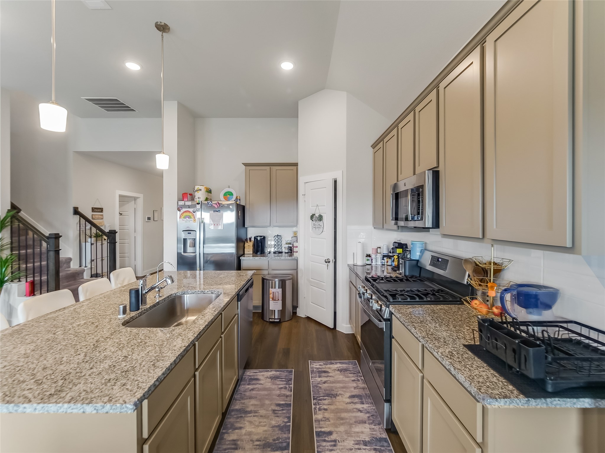 8634 Jetty Glen Drive Property Photo 12