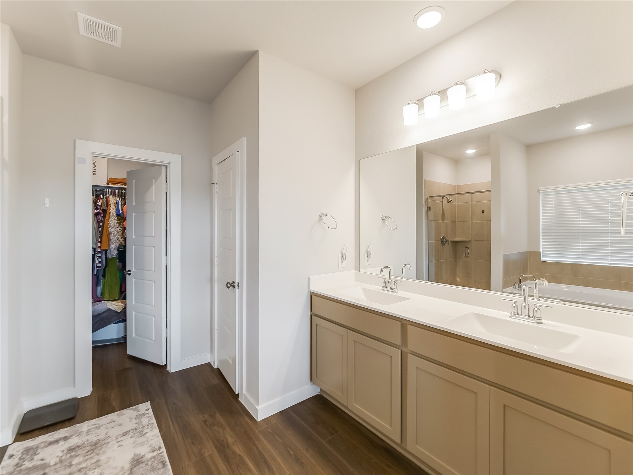 8634 Jetty Glen Drive Property Photo 24