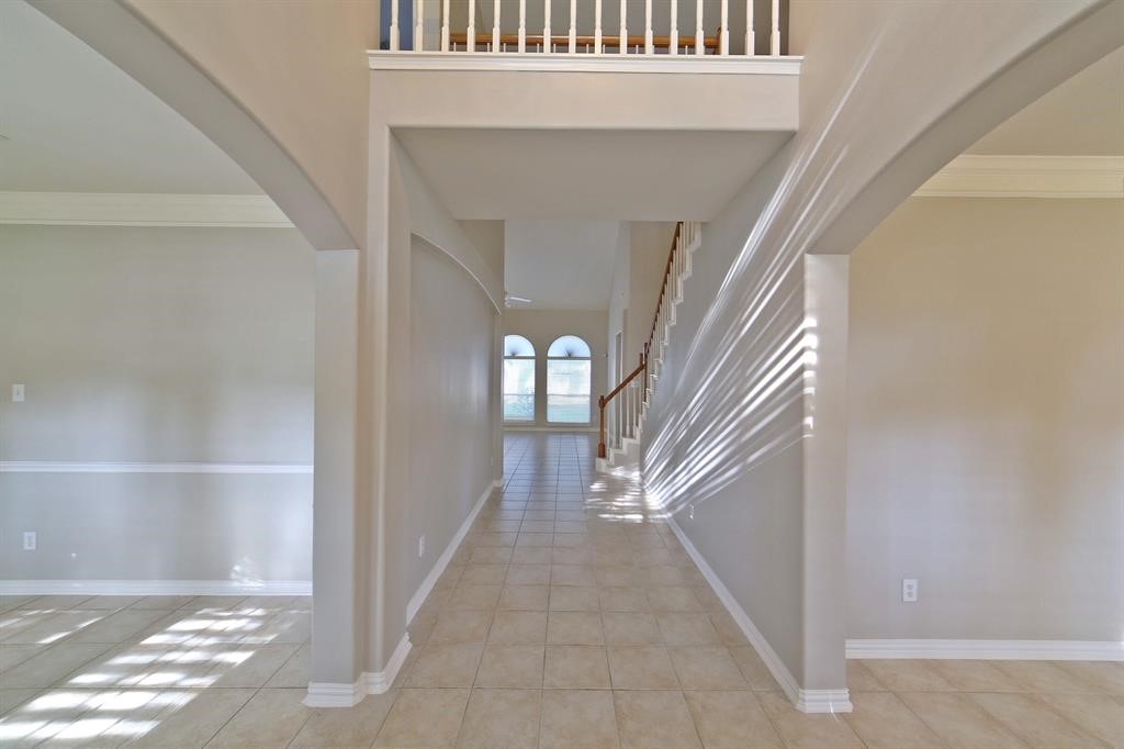 407 Groveton Ridge Lane Property Photo 2