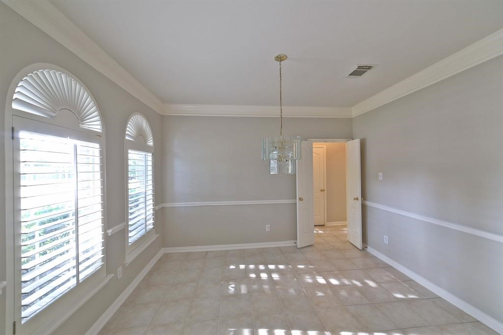 407 Groveton Ridge Lane Property Photo 6