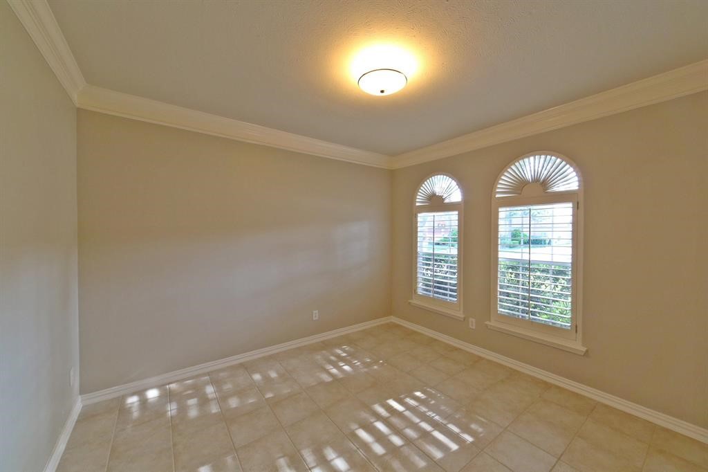 407 Groveton Ridge Lane Property Photo 7