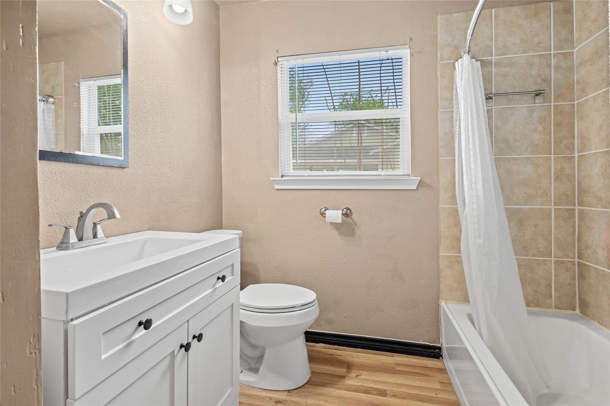 405 N College Street, Weimar Tx 78962 Property Photo 13