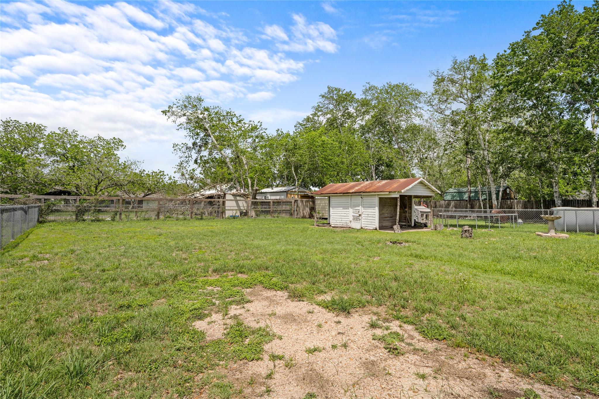 405 N College Street, Weimar Tx 78962 Property Photo 22