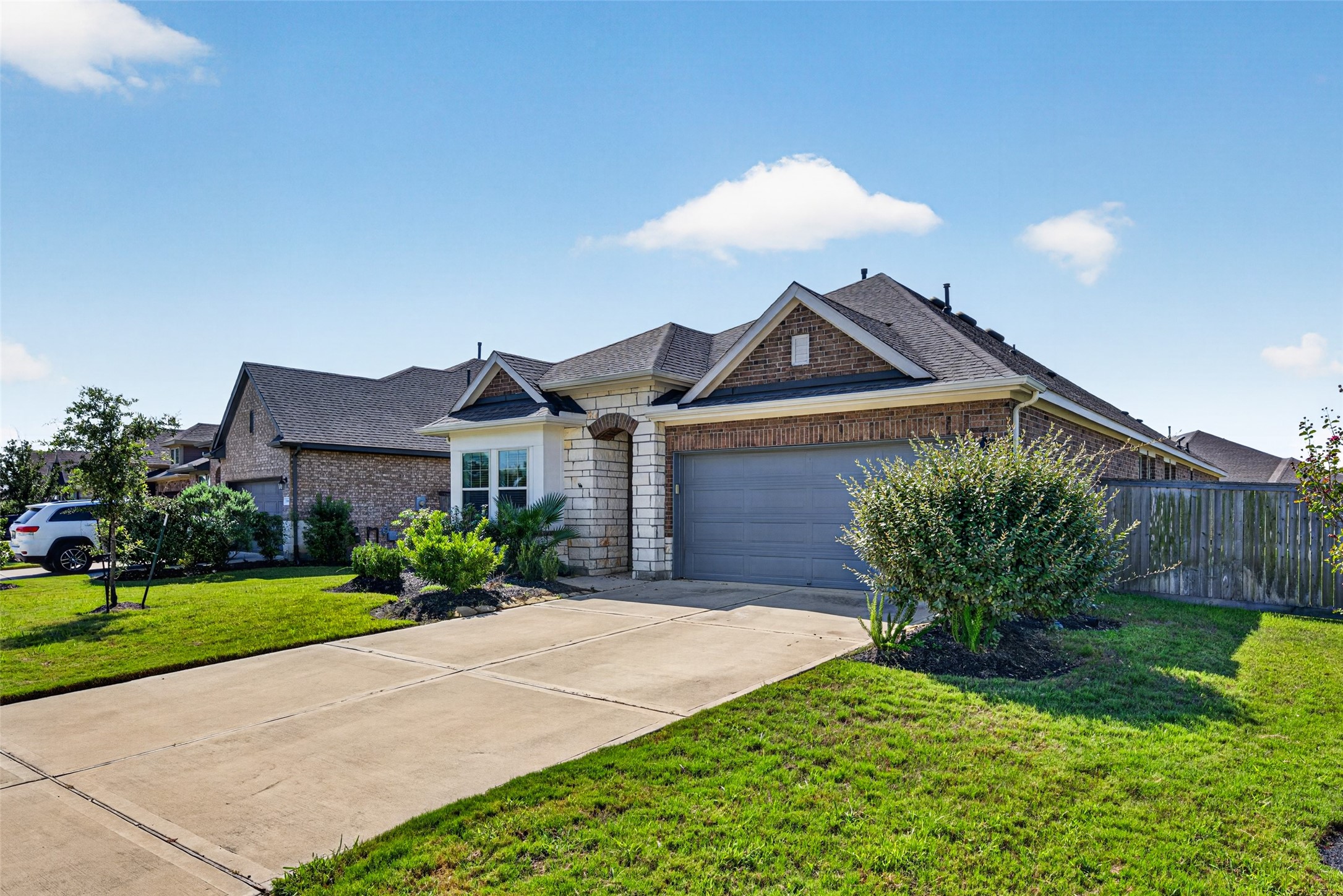 30007 Vallonea Oak Property Photo 3