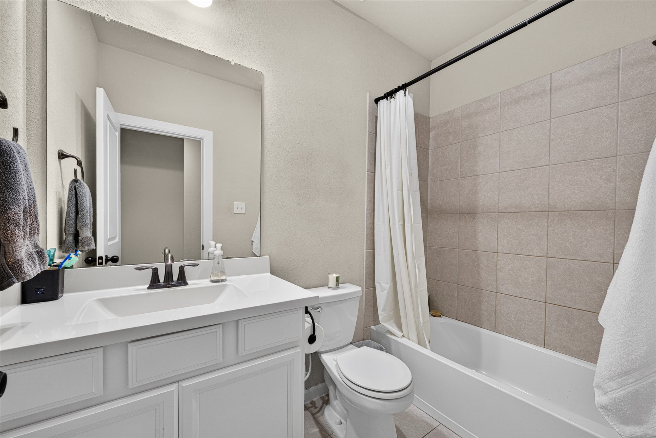 30007 Vallonea Oak Property Photo 8