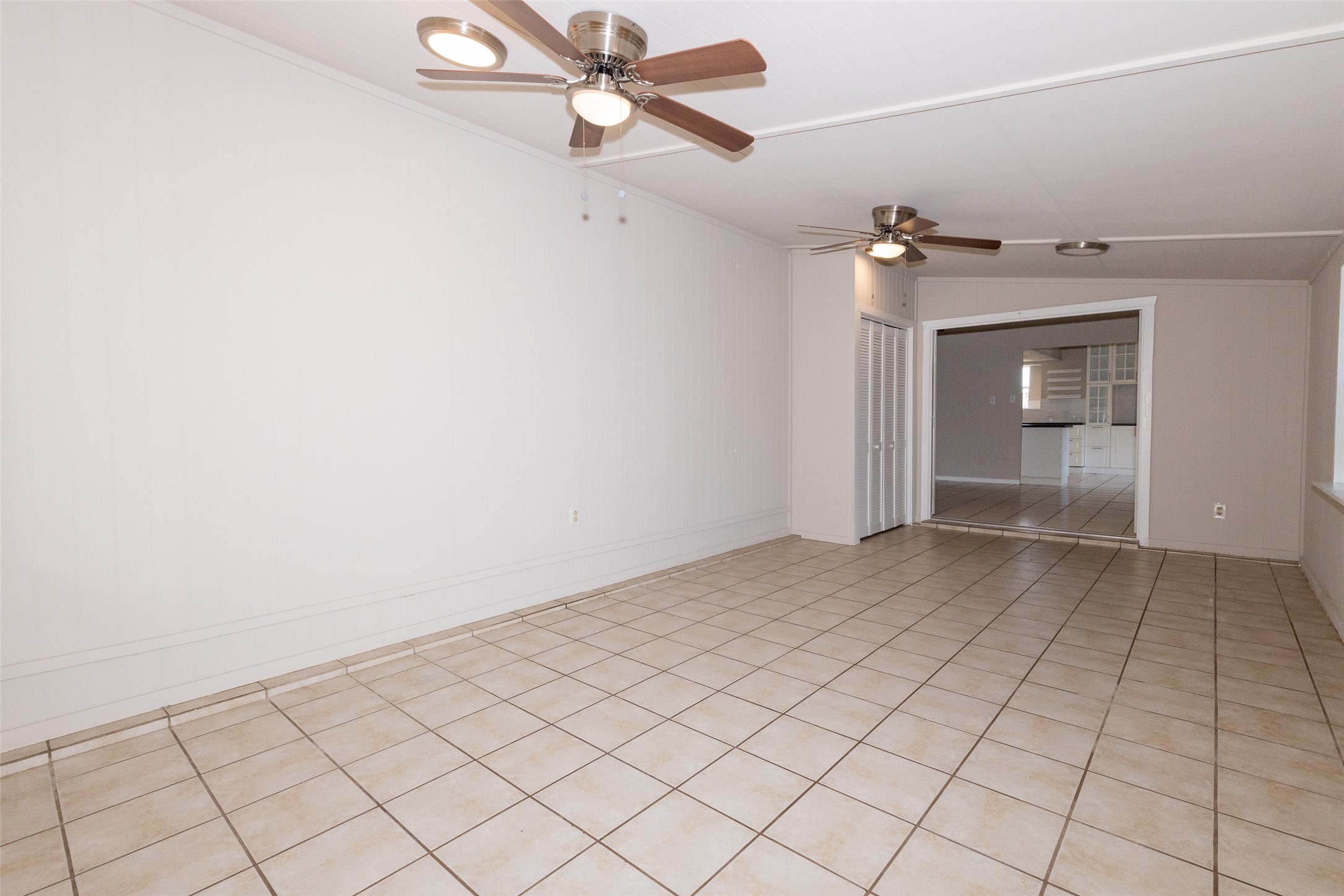 417 N Meinecke Street Property Photo 20