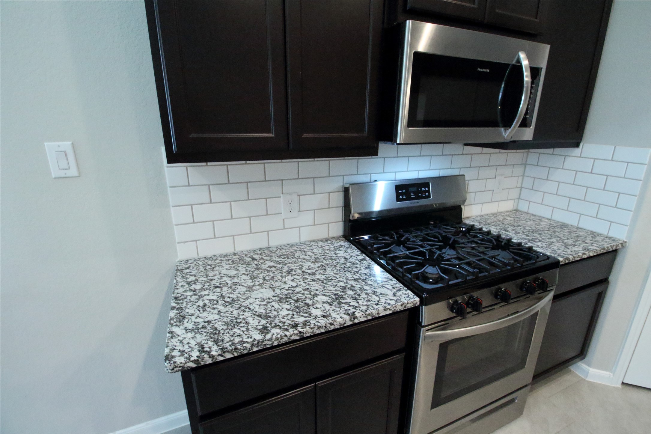 4007 Prairie Landing Lane Property Photo 6