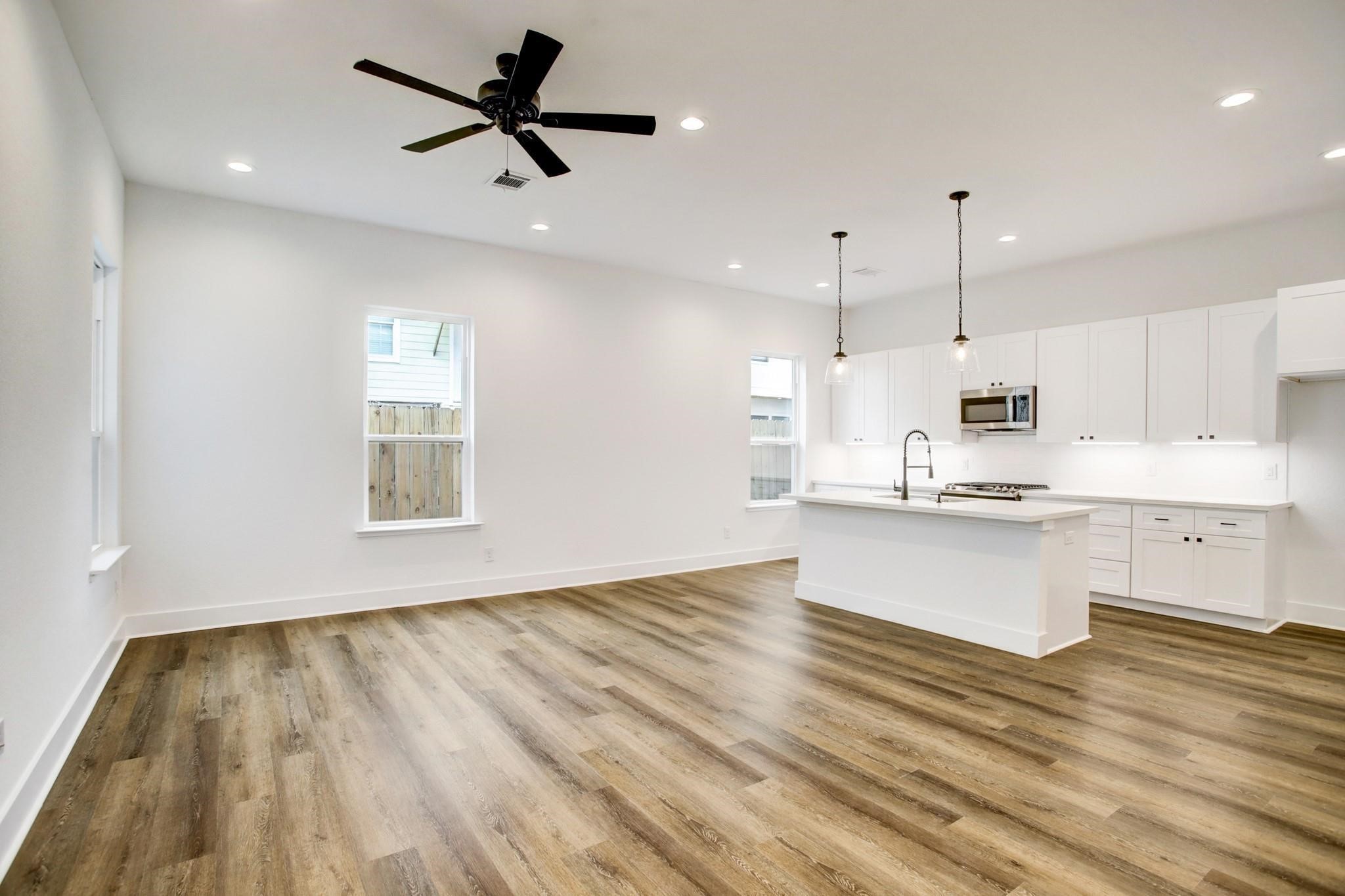 1220 Mcneil Street Property Photo 4