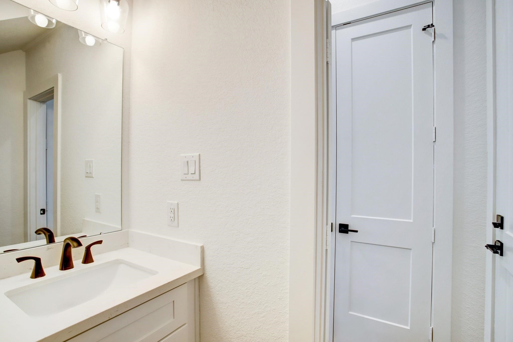 1220 Mcneil Street Property Photo 7