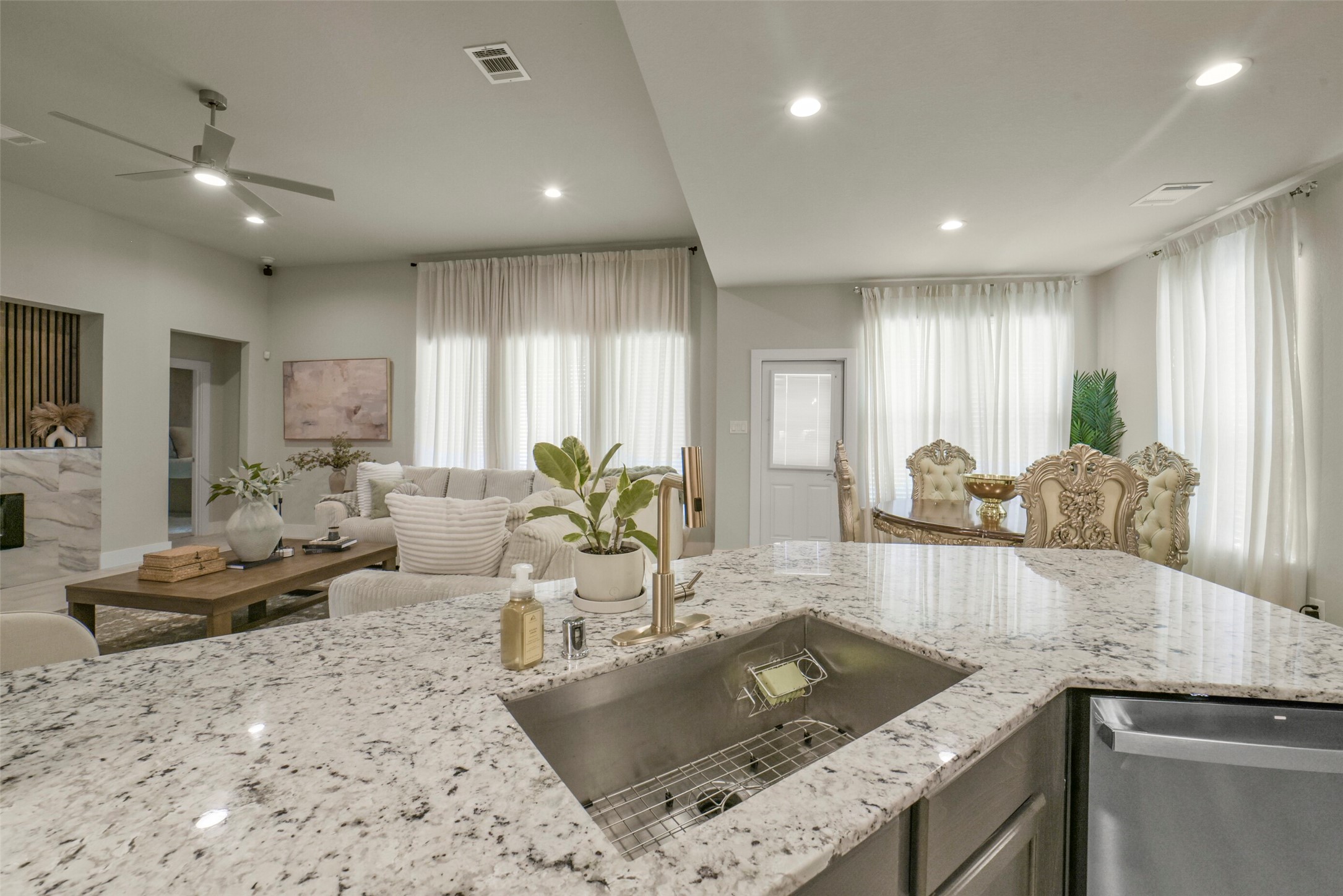 23610 Iris Field Court Property Photo 5
