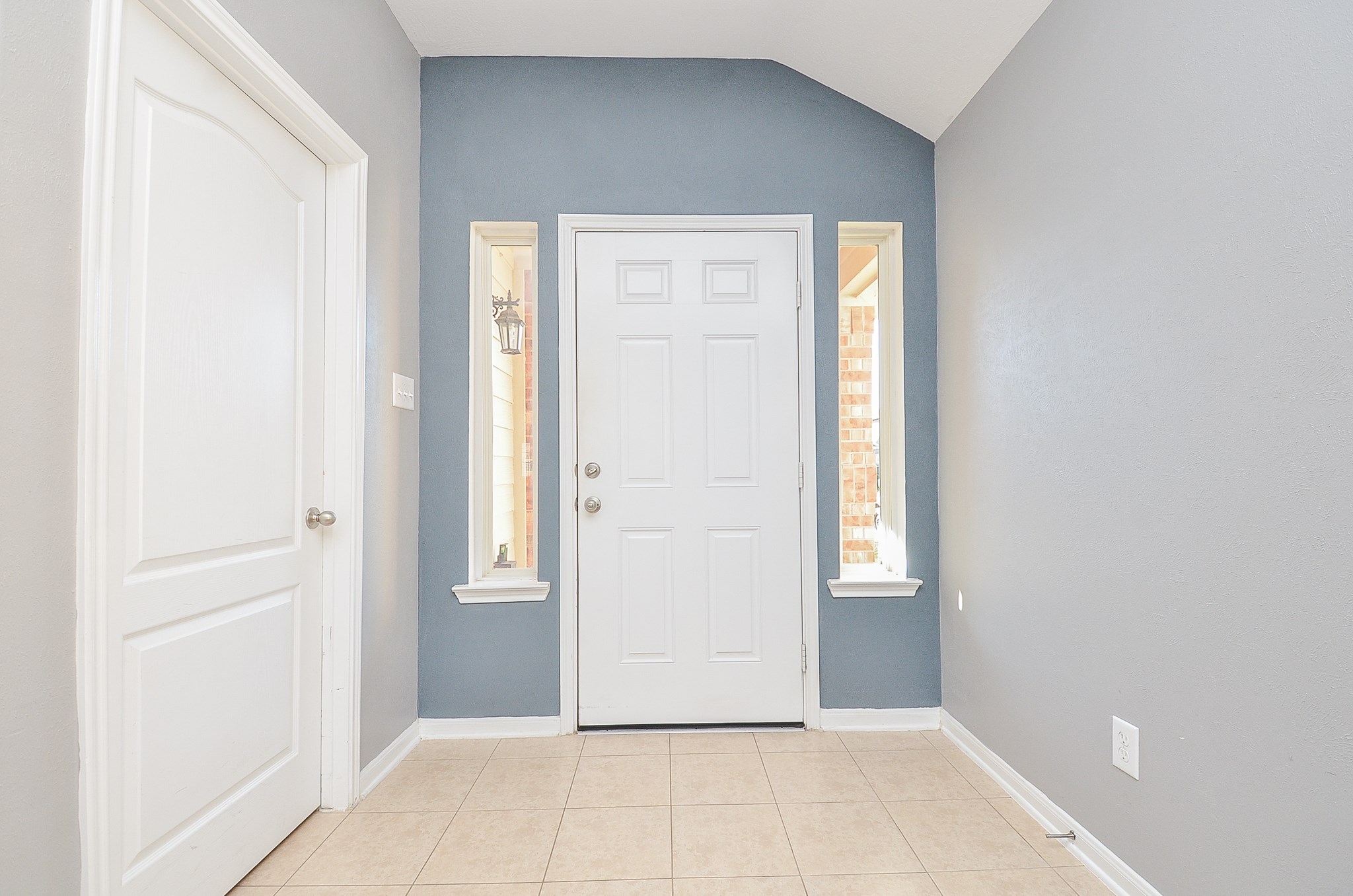 19018 Walbrook Meadows Lane Property Photo 5