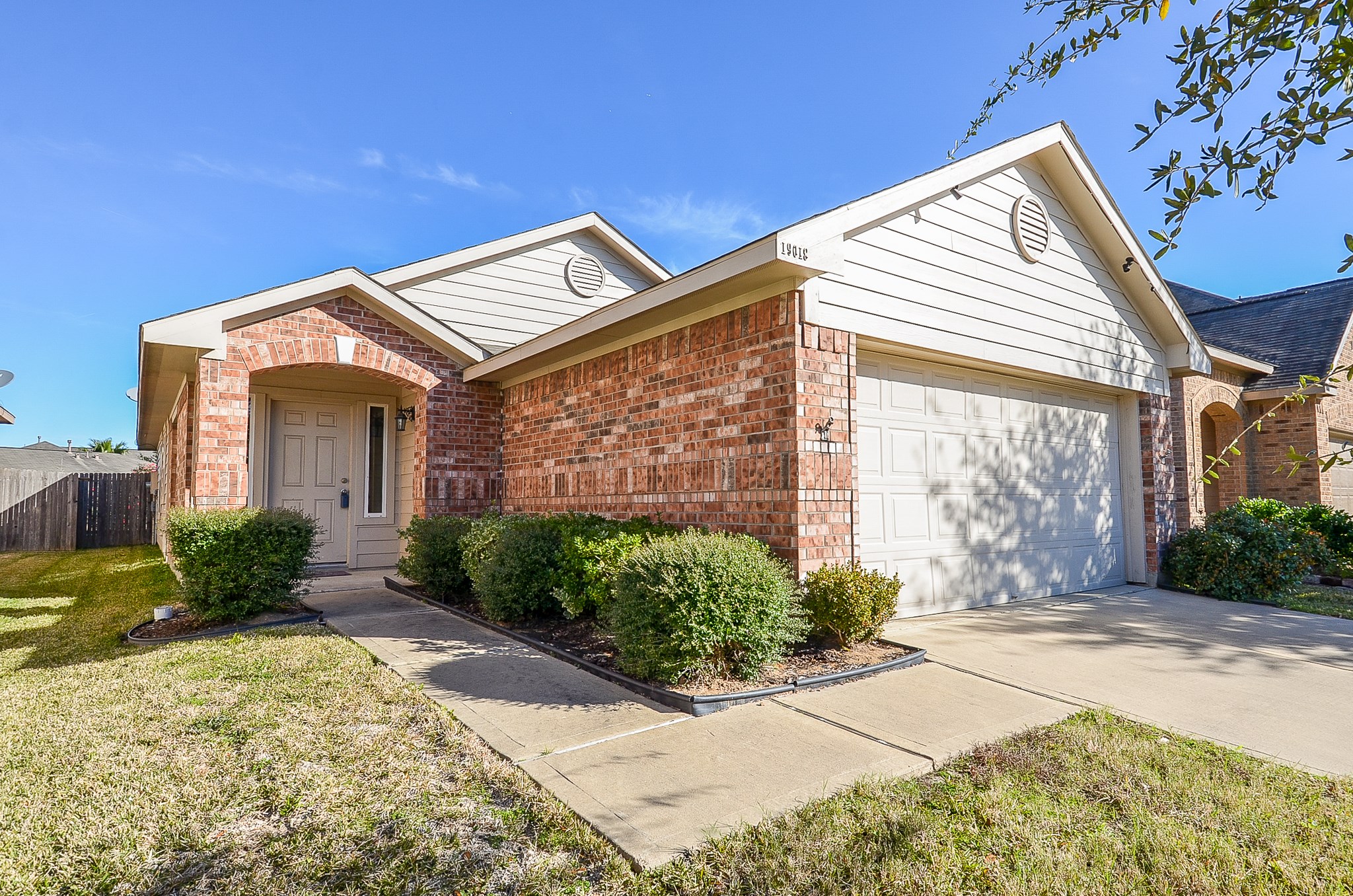 19018 Walbrook Meadows Lane Property Photo 32