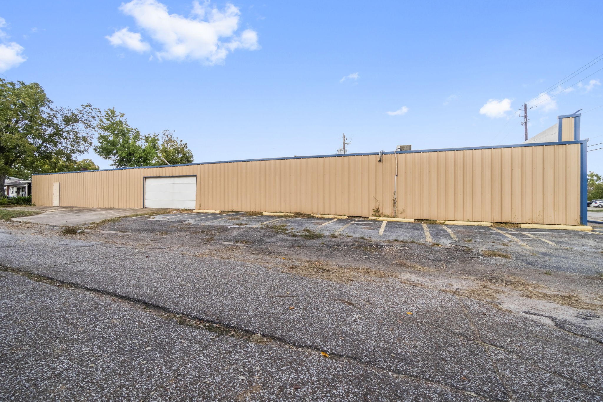 1018 Shaver Street Property Photo 28