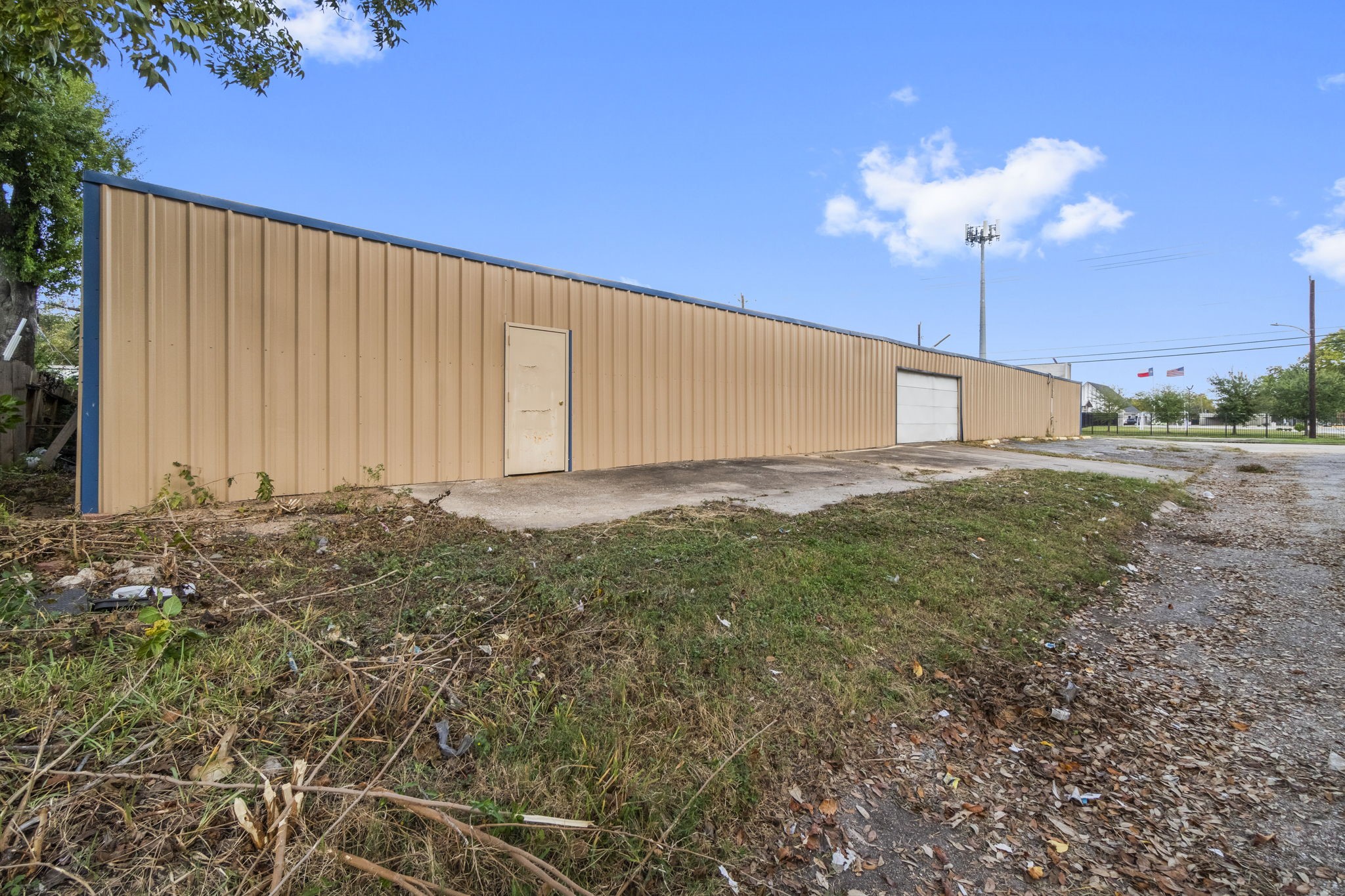 1018 Shaver Street Property Photo 30