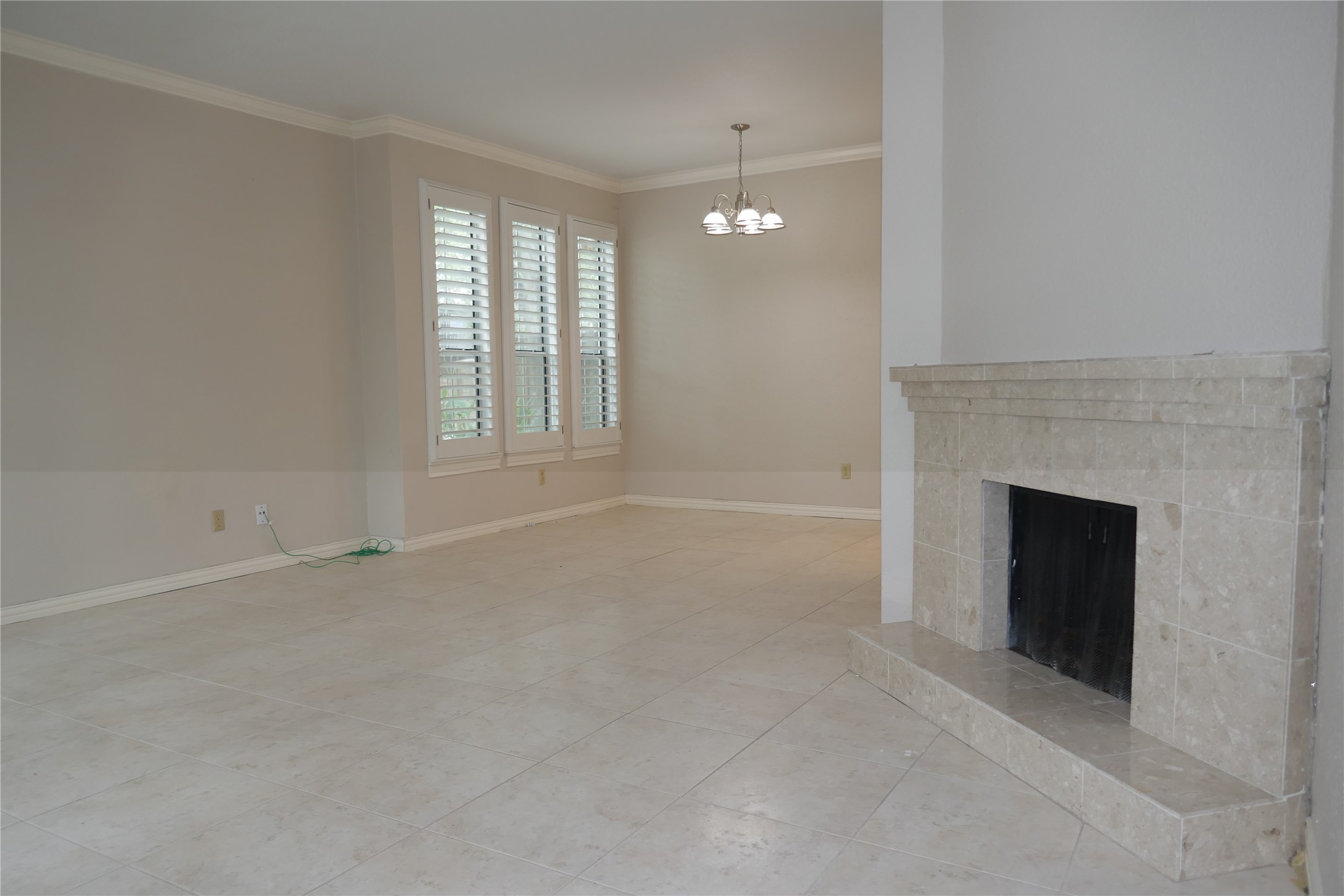 2100 Tanglewilde Street 261 Property Photo 2