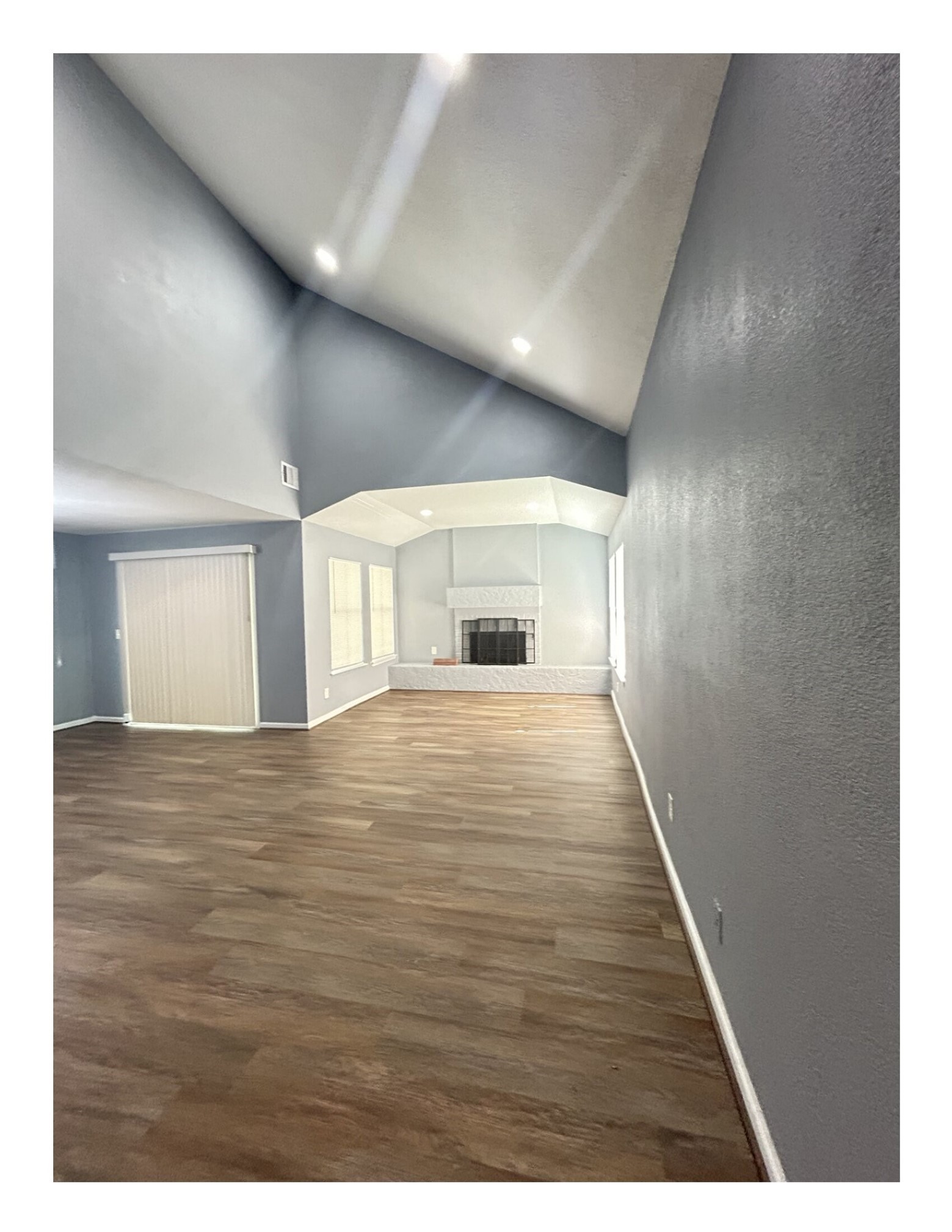1810 Westbluff Drive Property Photo 1