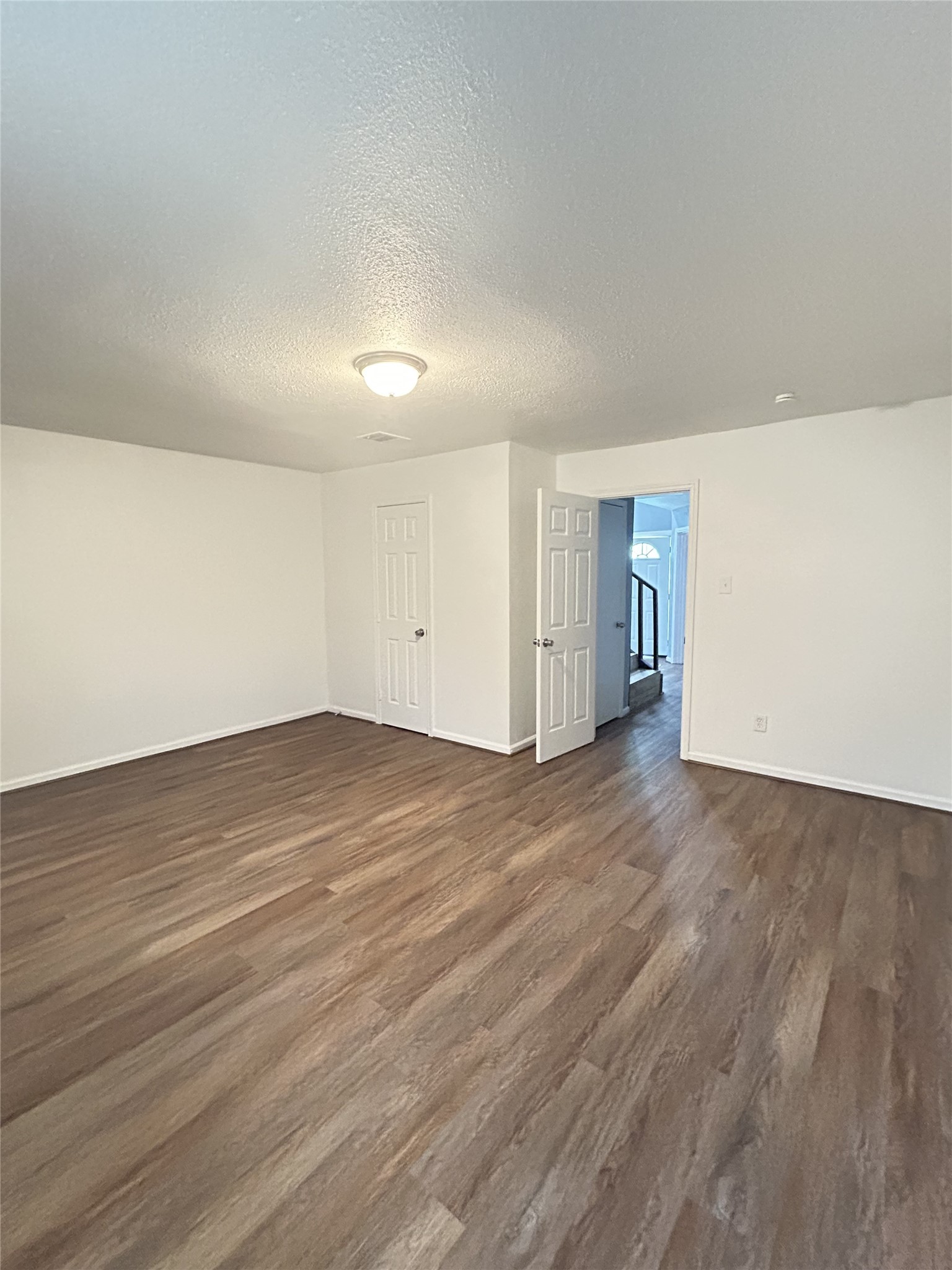 1810 Westbluff Drive Property Photo 5