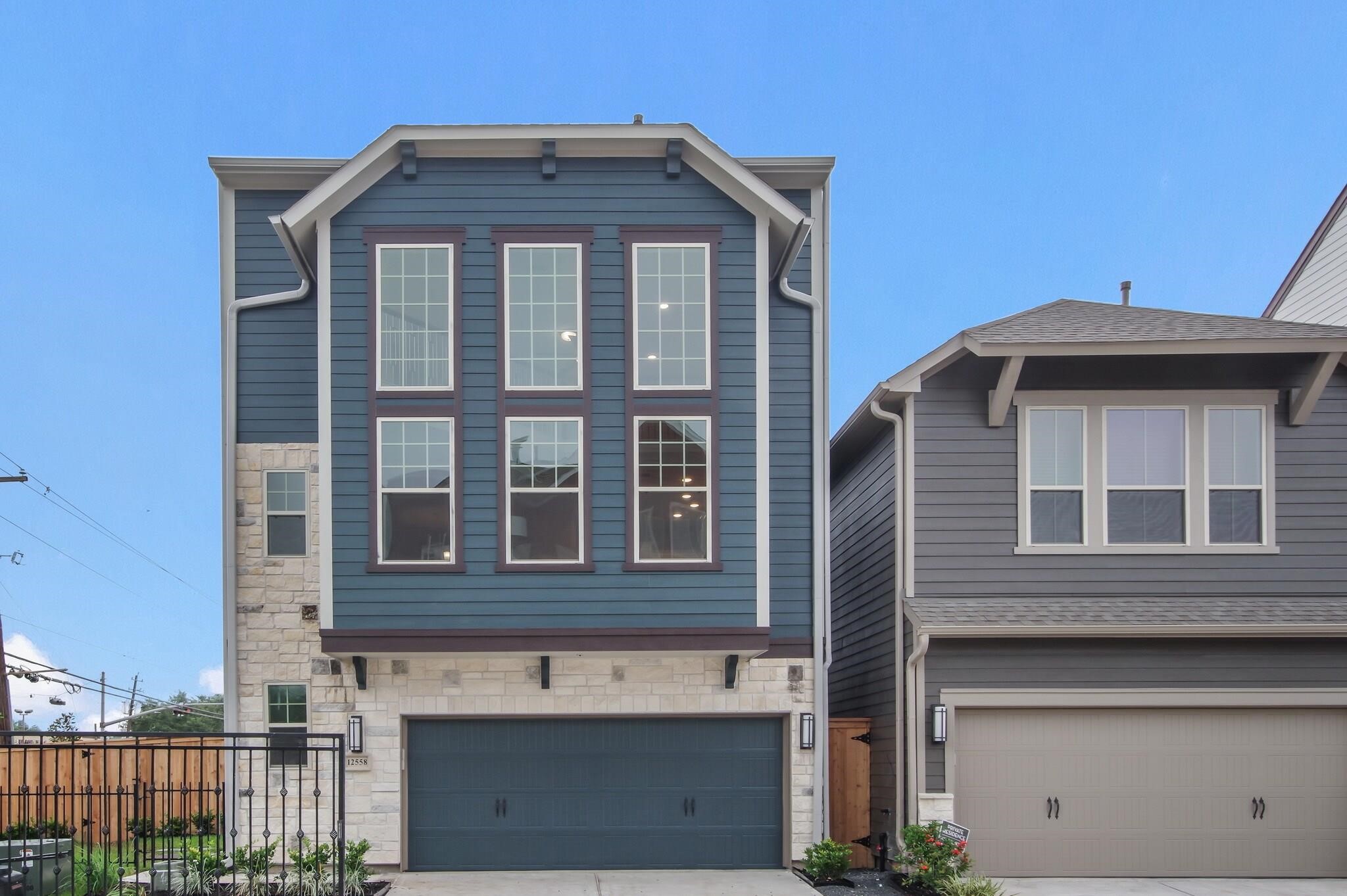 12558 Malachite Way Property Photo 2