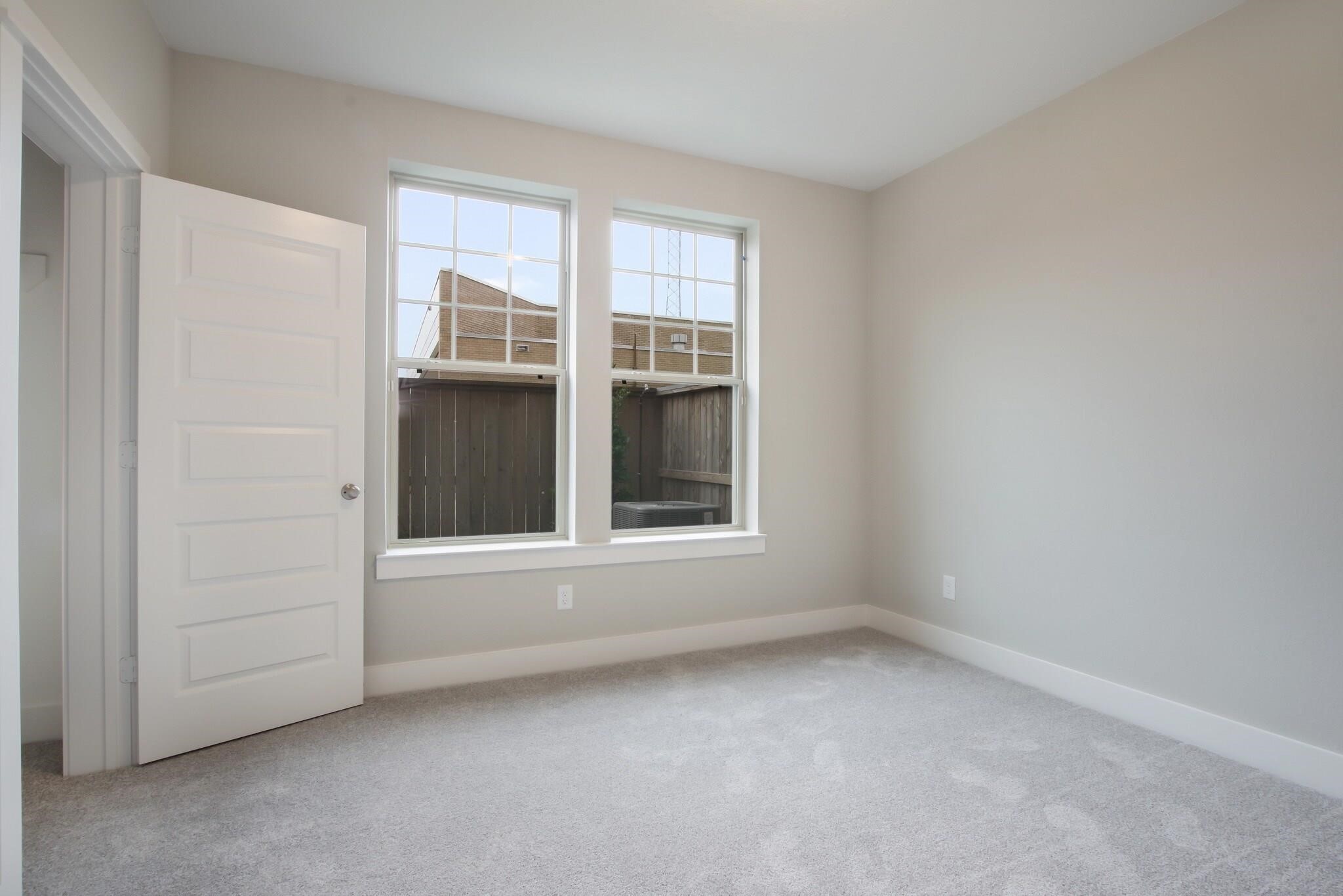 12558 Malachite Way Property Photo 3